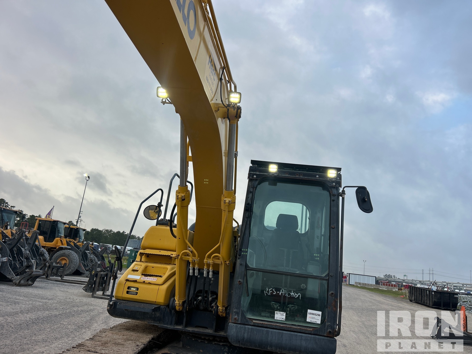 2021 Kobelco SK130LC-11