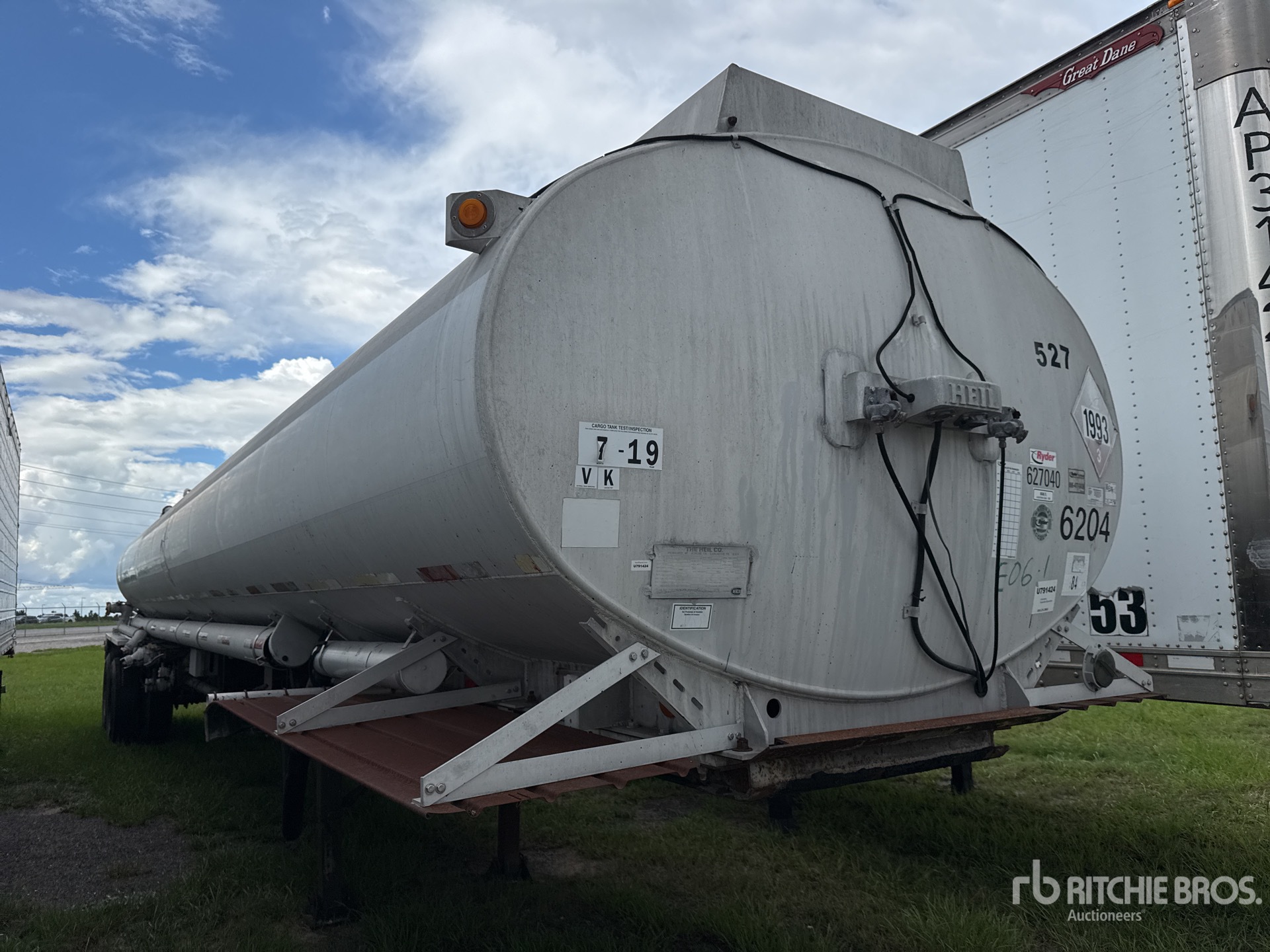 1981 Heil 8200 gal T/A