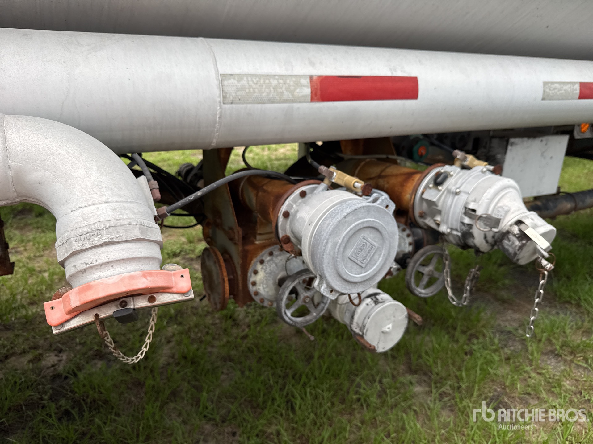 1981 Heil 8200 gal T/A