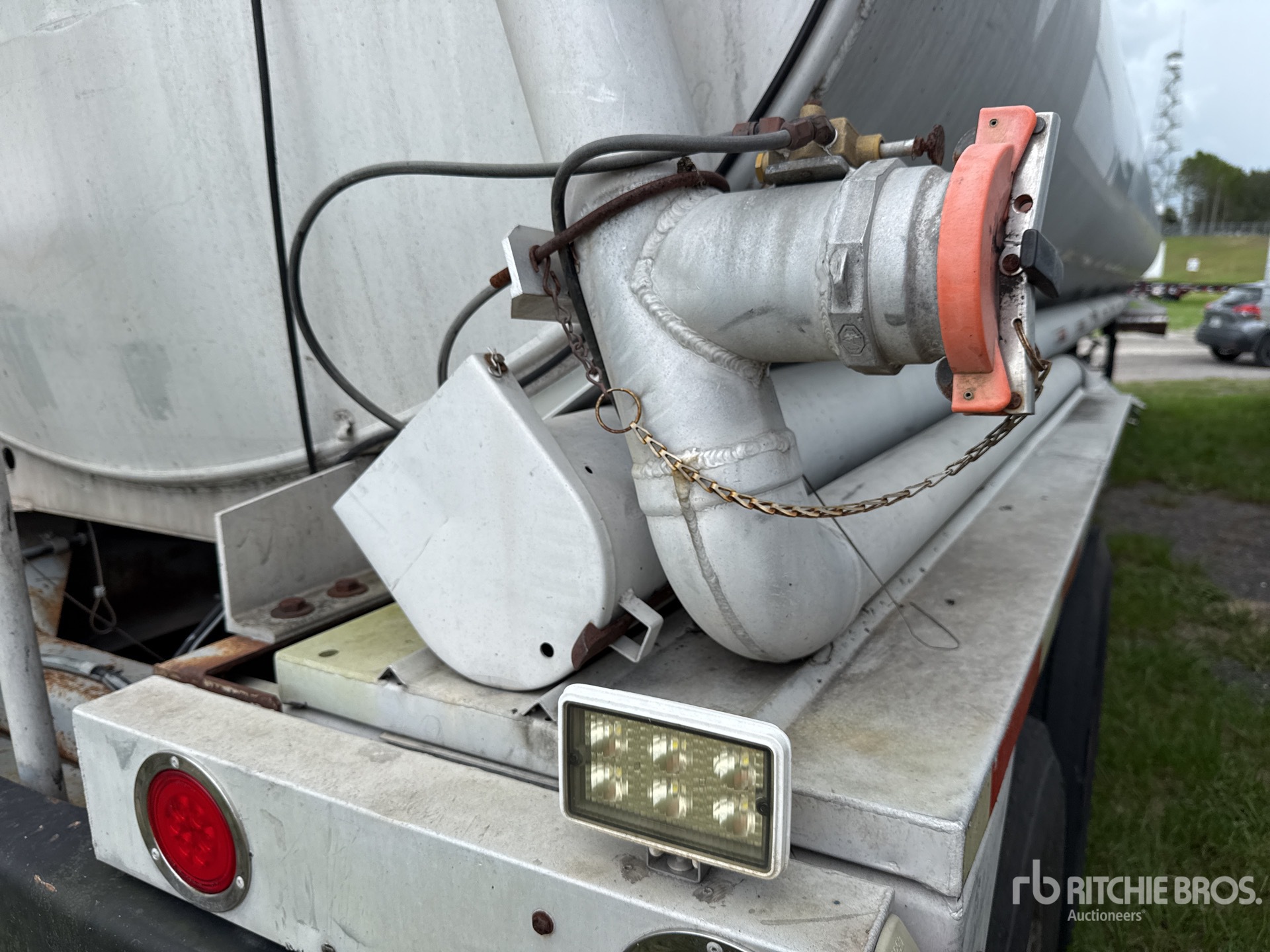 1981 Heil 8200 gal T/A