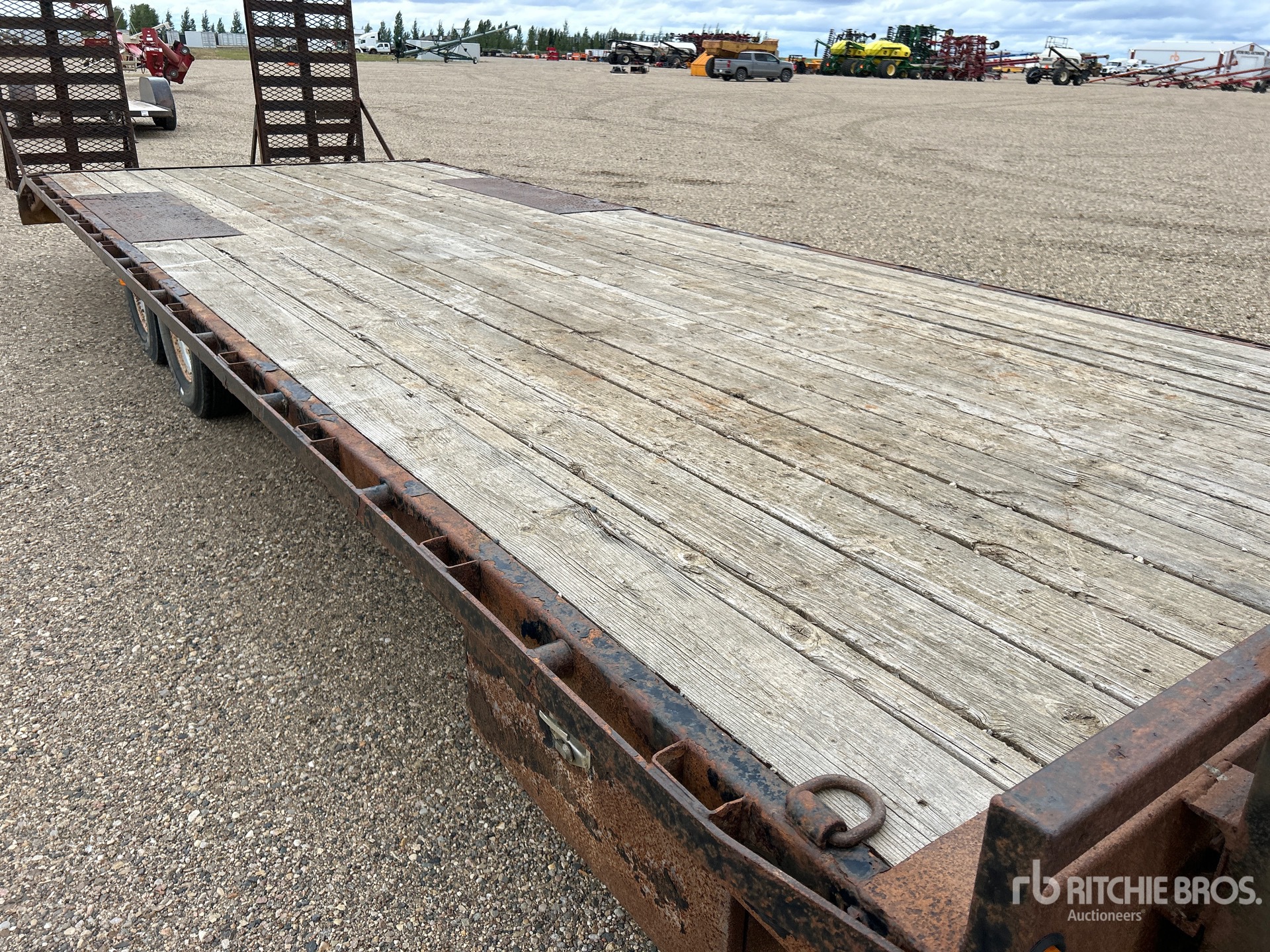 2012 Pj Trailers 25 ft