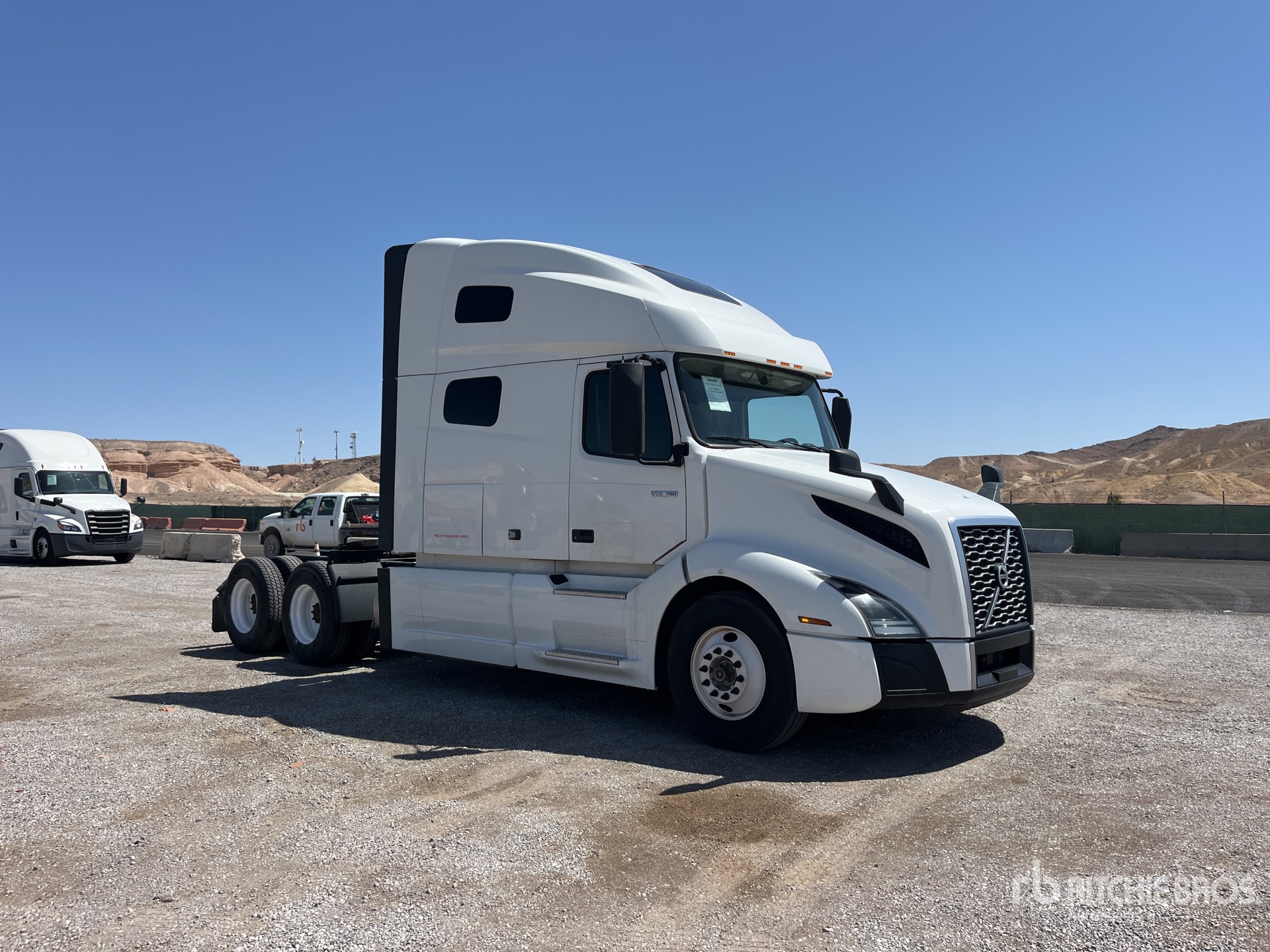 2022 Volvo VNL760
