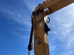 Hydraulics with Auxiliary Hydraulic Plumbing