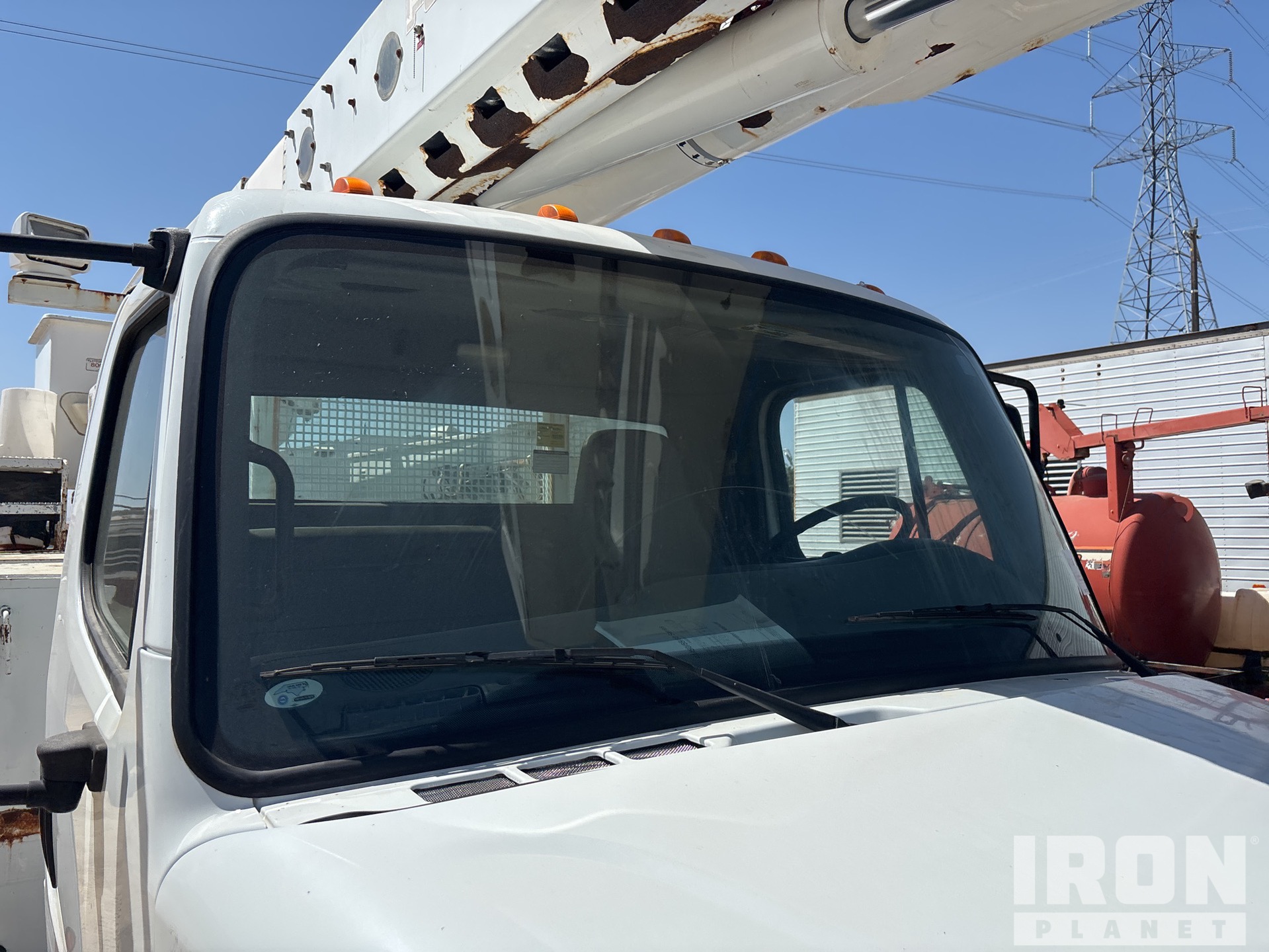 2011 Freightliner M2 106