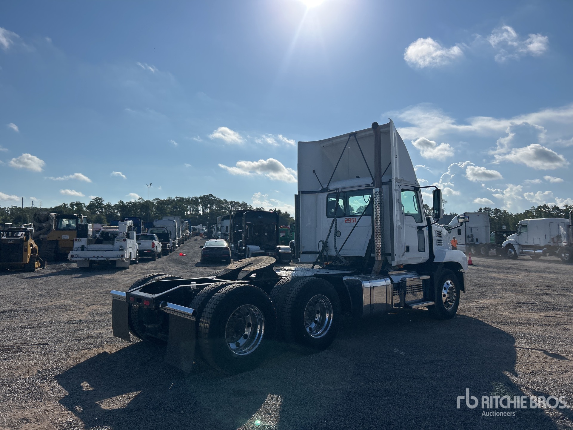 2020 Mack ANTHEM AN64T