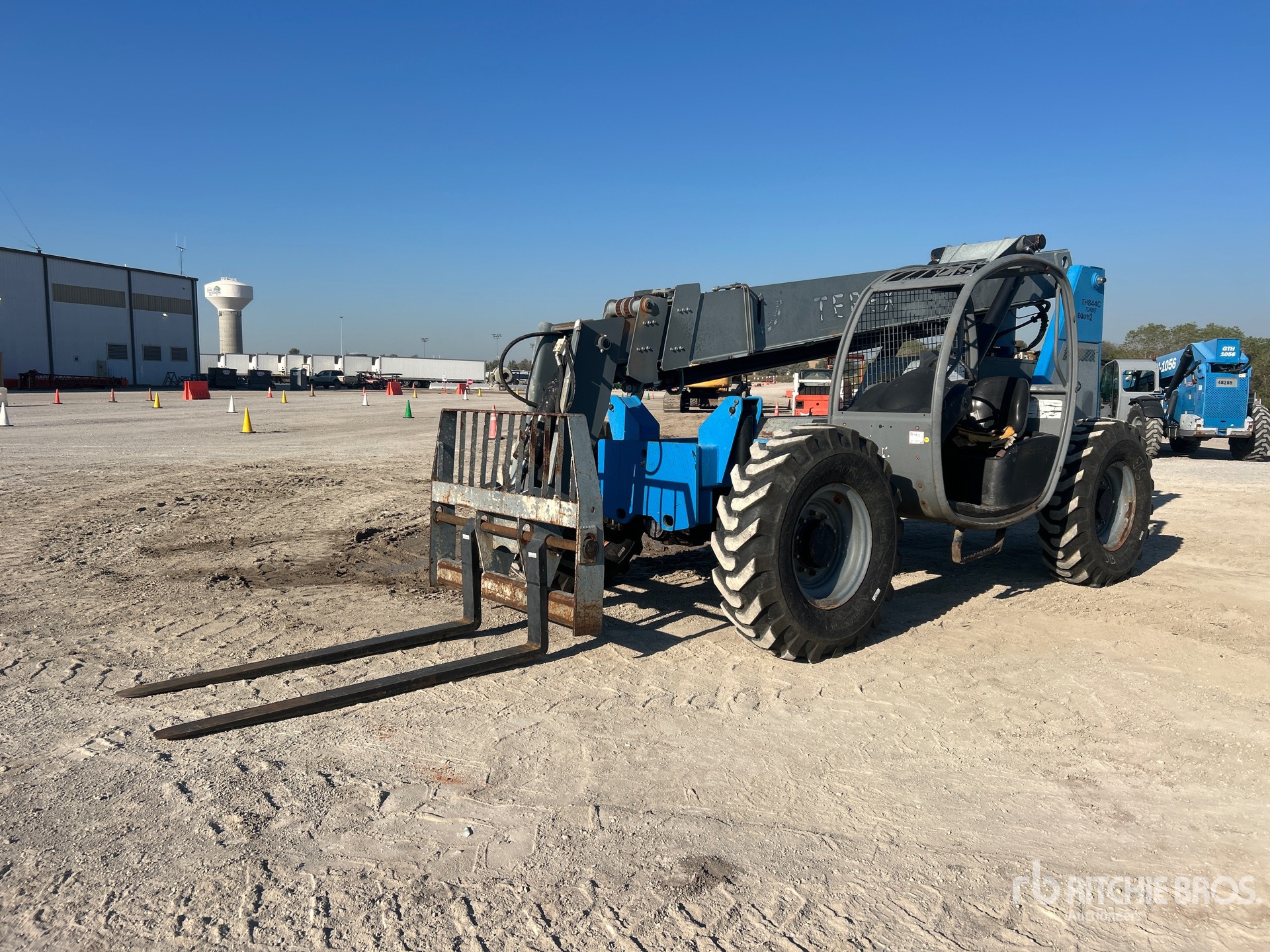 Photo of 2005 Terex TH844C