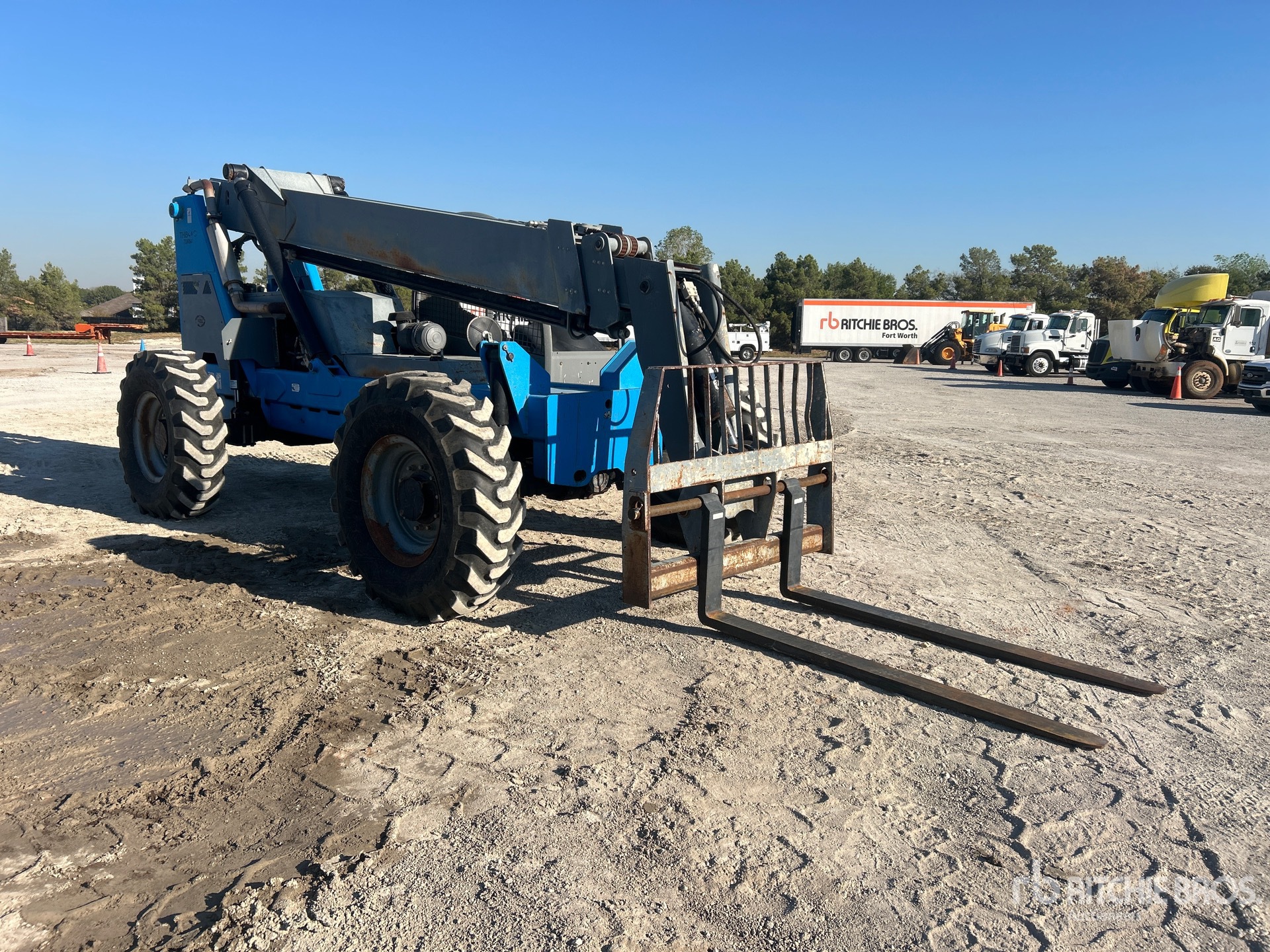 2005 Terex TH844C