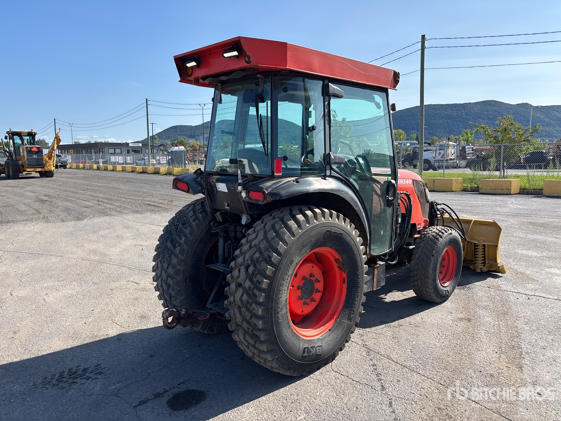 2015 Kubota M8540