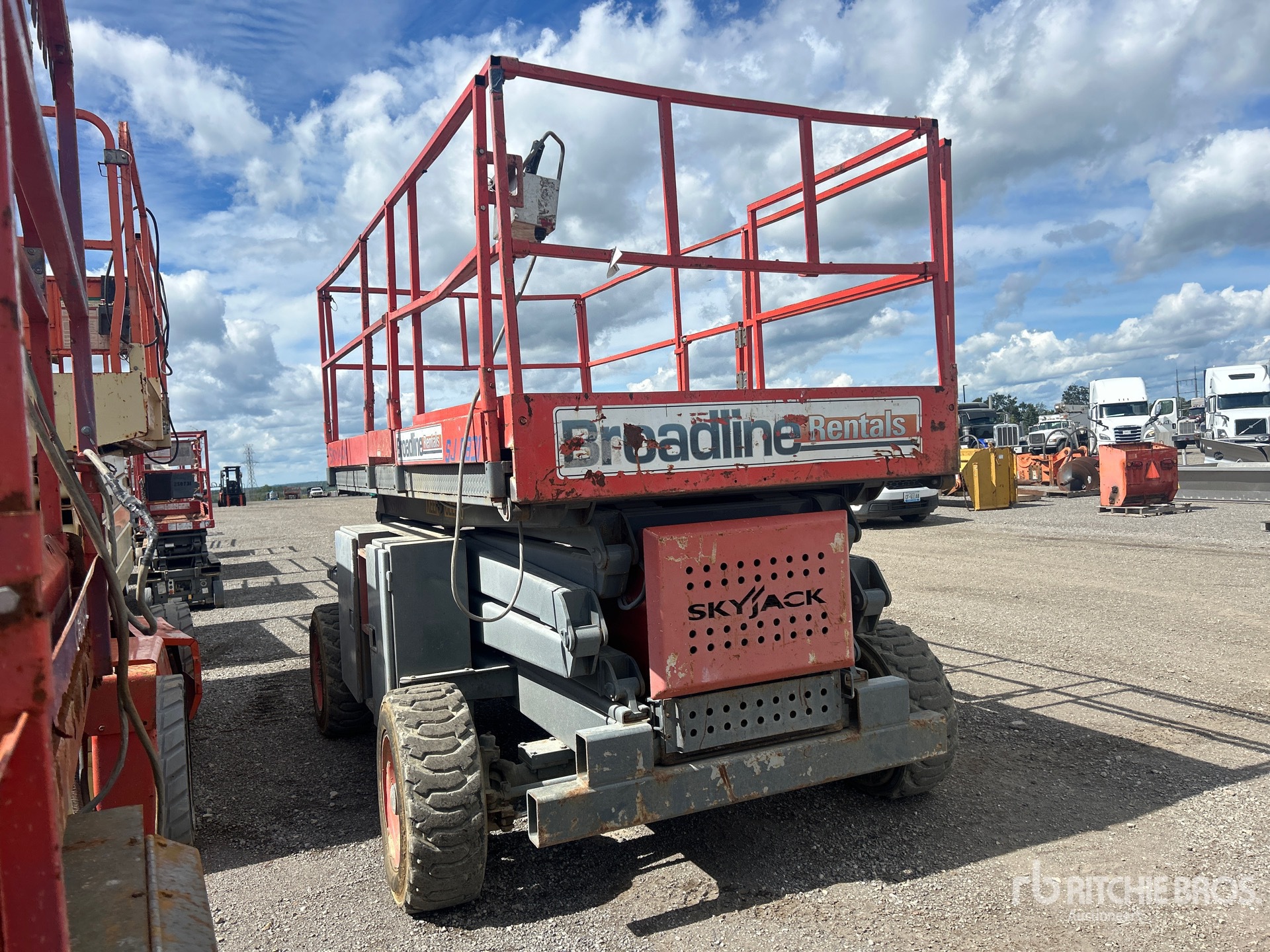2005 Skyjack SJ8831