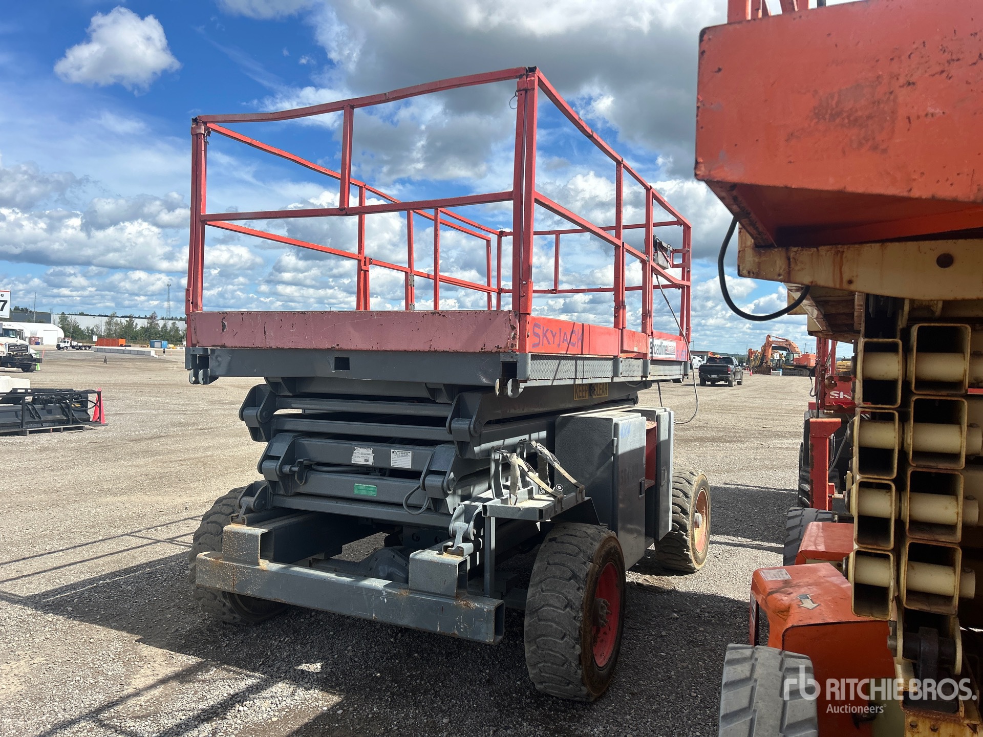 Photo of 2005 Skyjack SJ8831