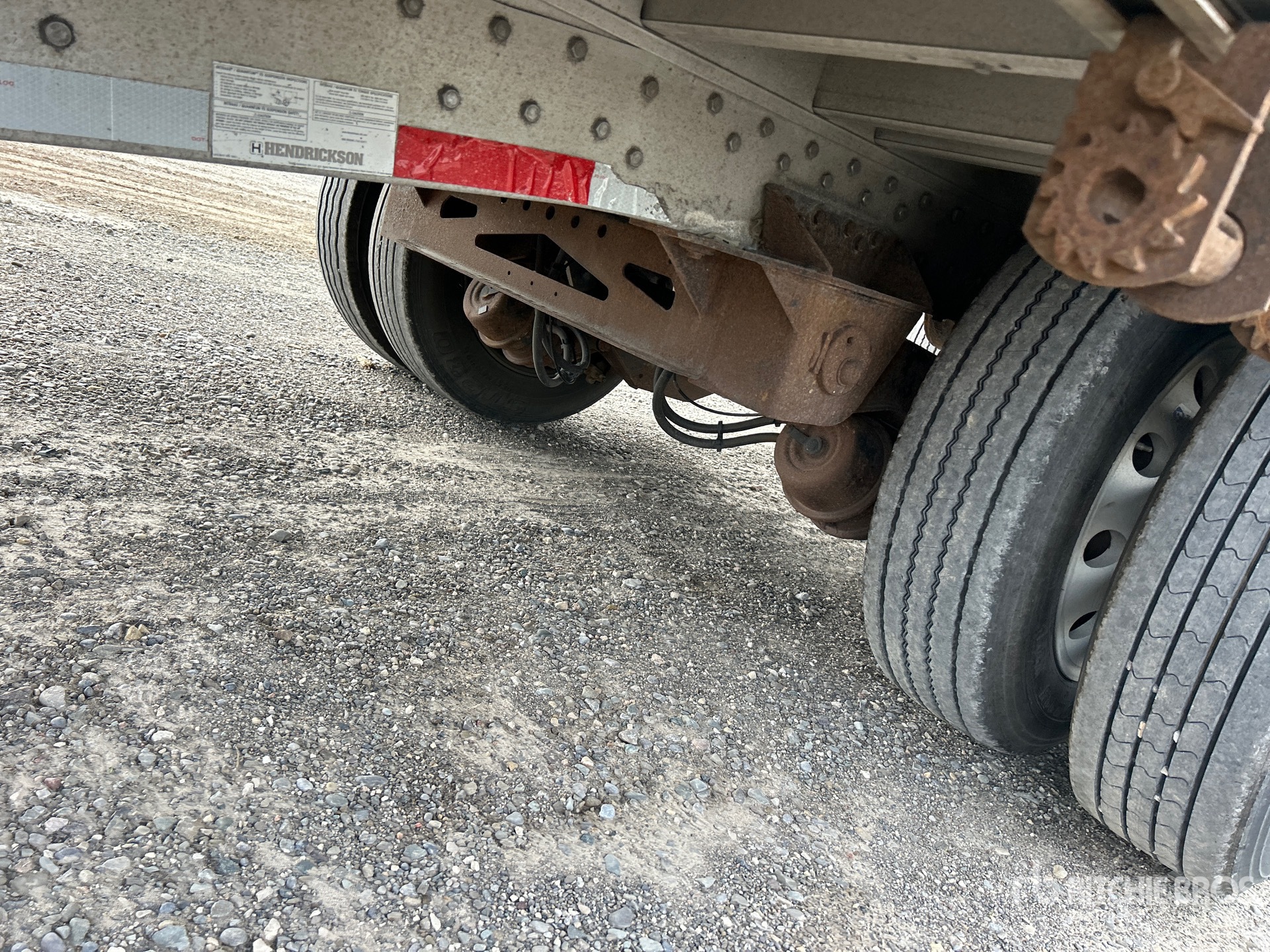 2013 Reitnouer 48 ft T/A Spread Axle Step Deck