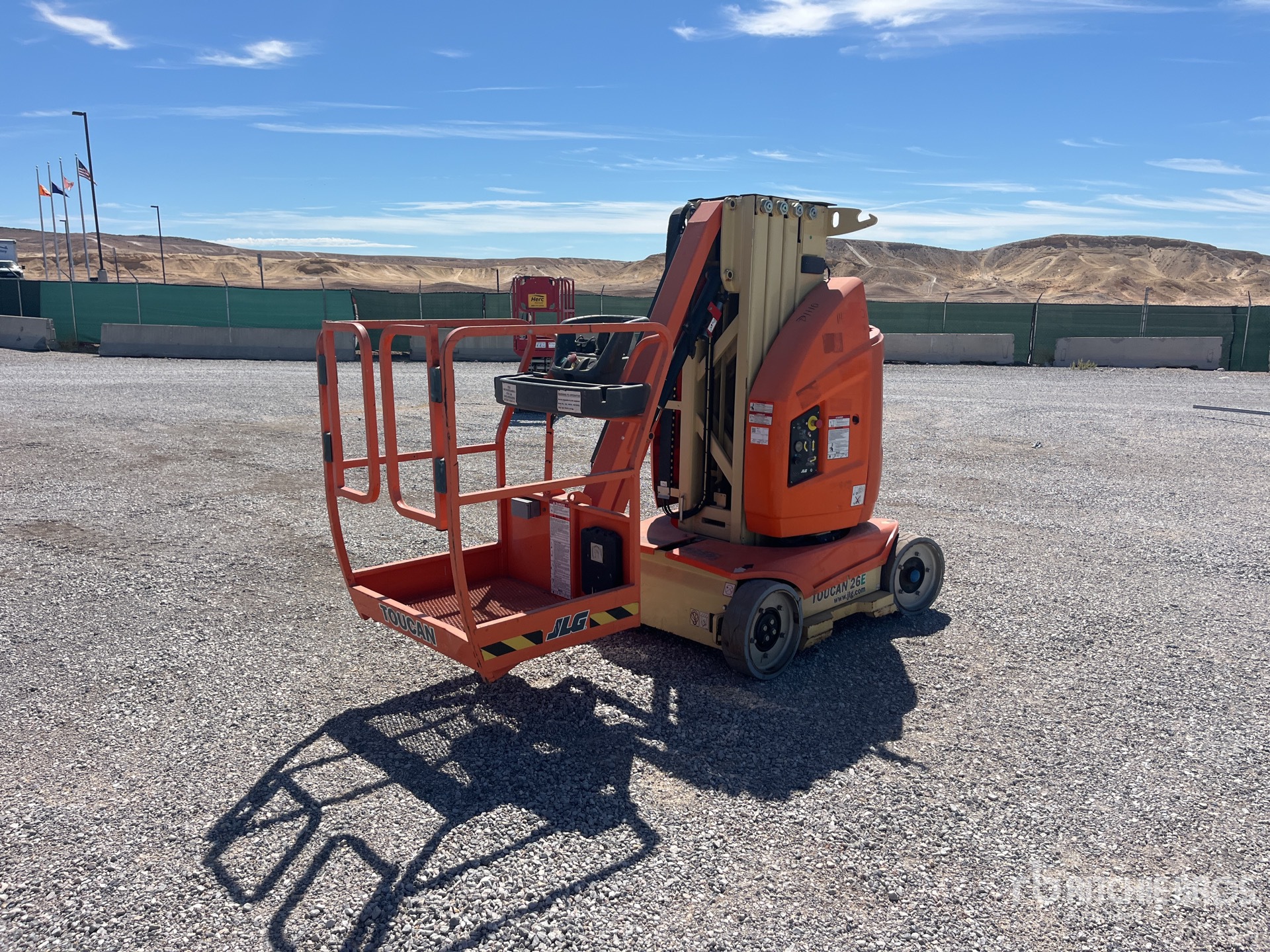 Photo of 2017 JLG TOUCAN 26E