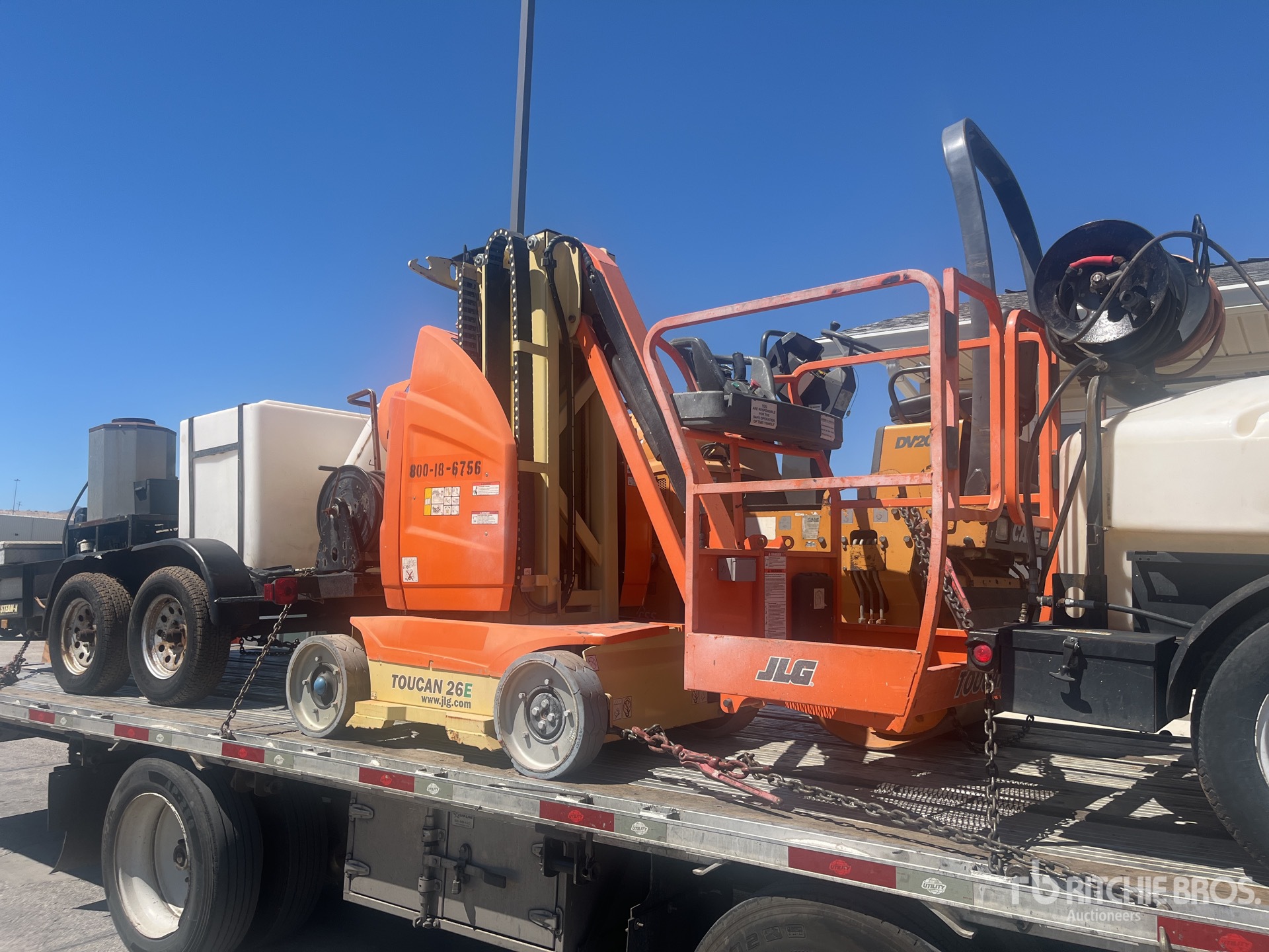 Photo of 2017 JLG TOUCAN 26E