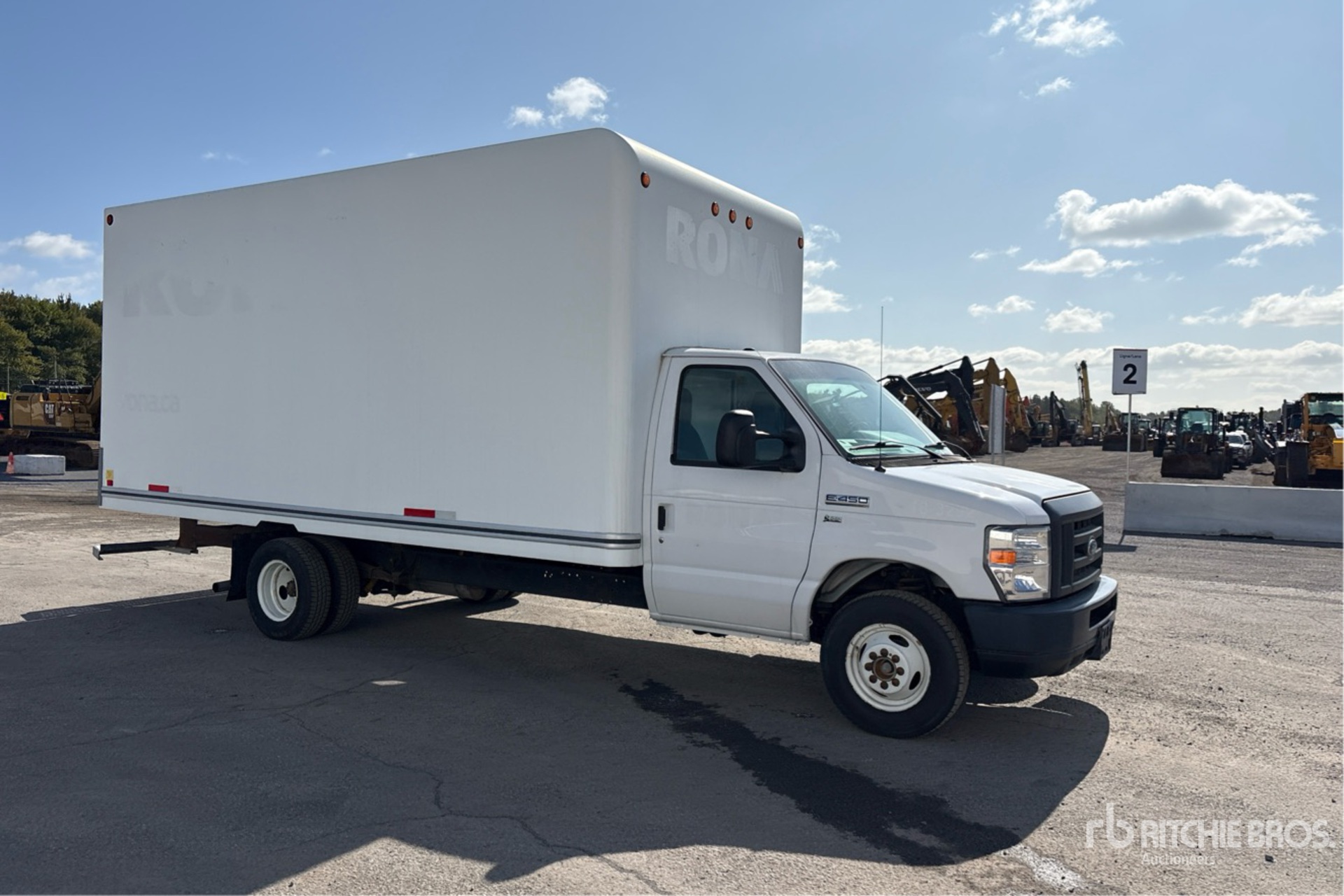 2019 Ford E-450
