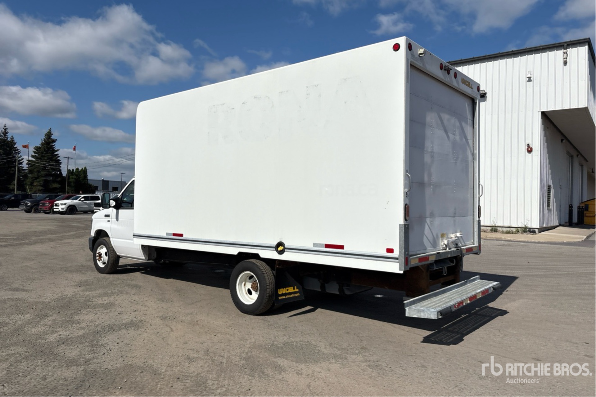 2019 Ford E-450
