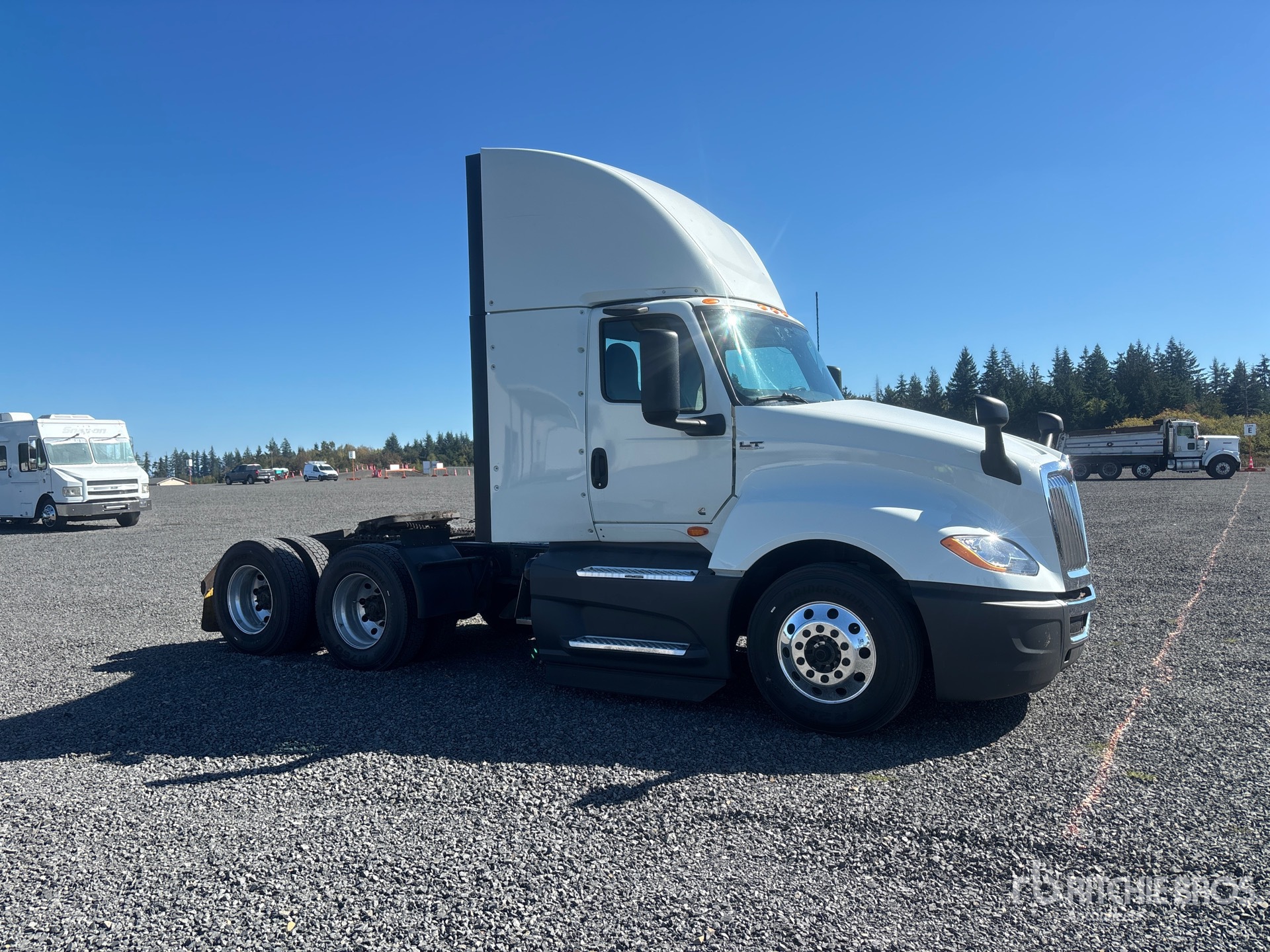 2021 International LT625
