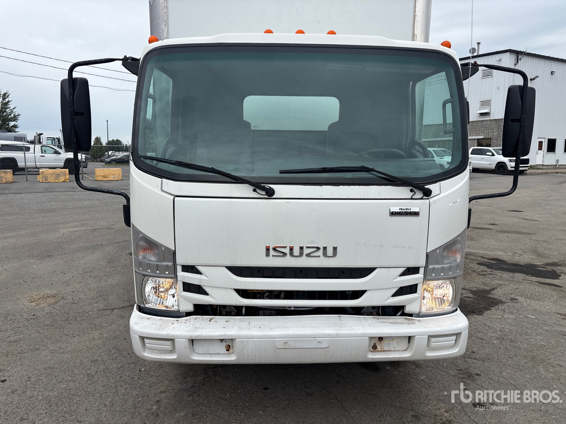 2020 Isuzu NRR