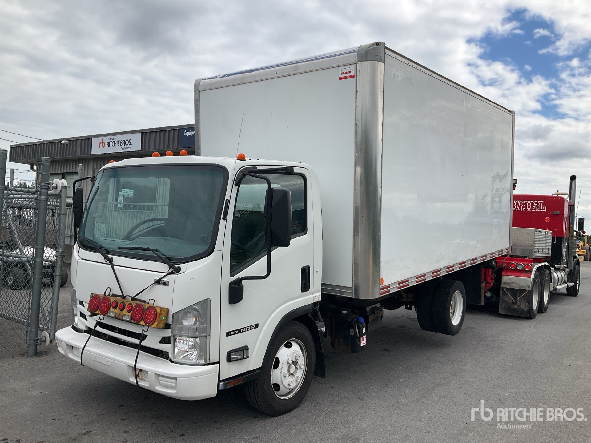 2020 Isuzu NRR