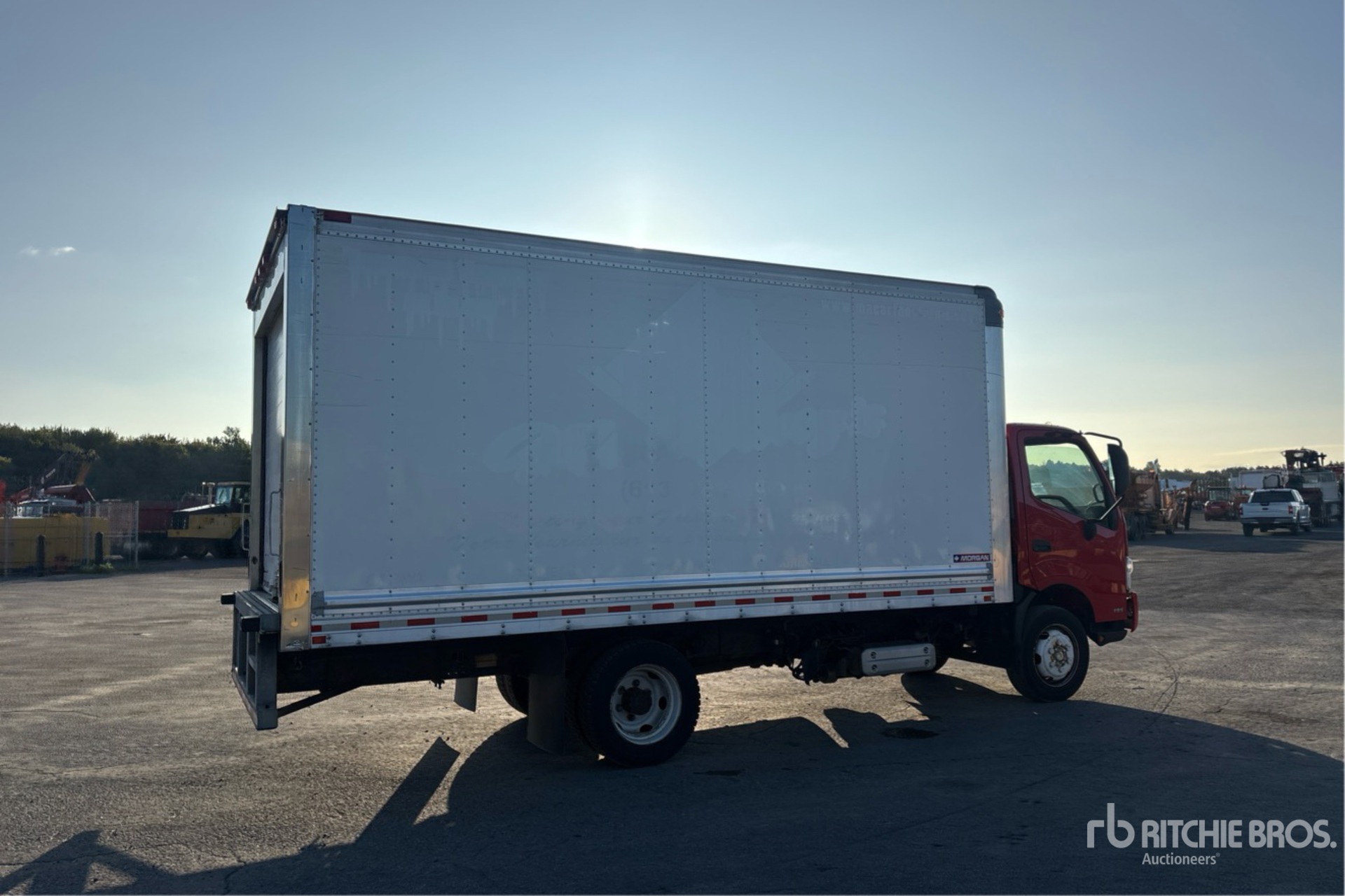 2019 Hino 195