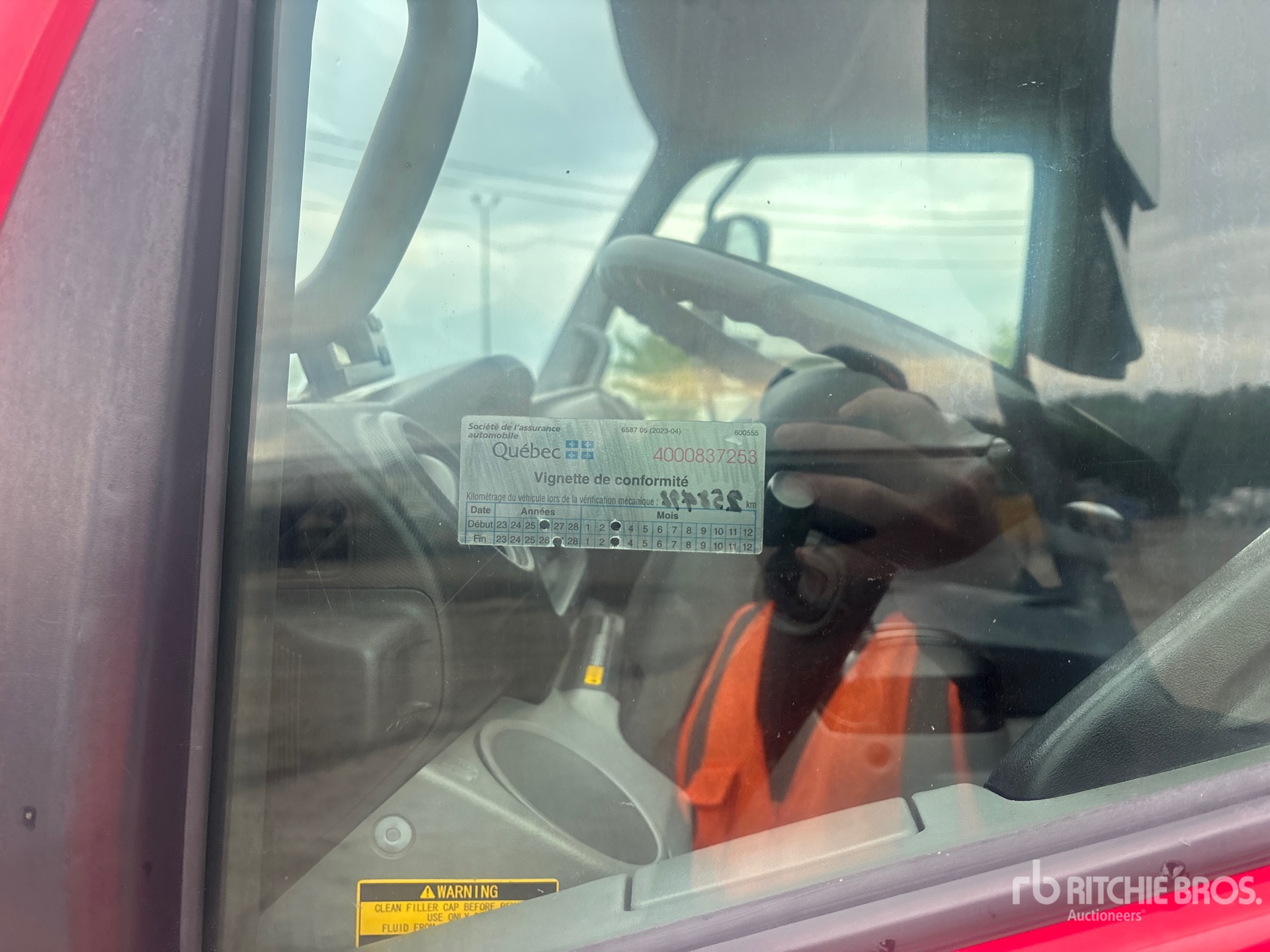 2019 Hino 195