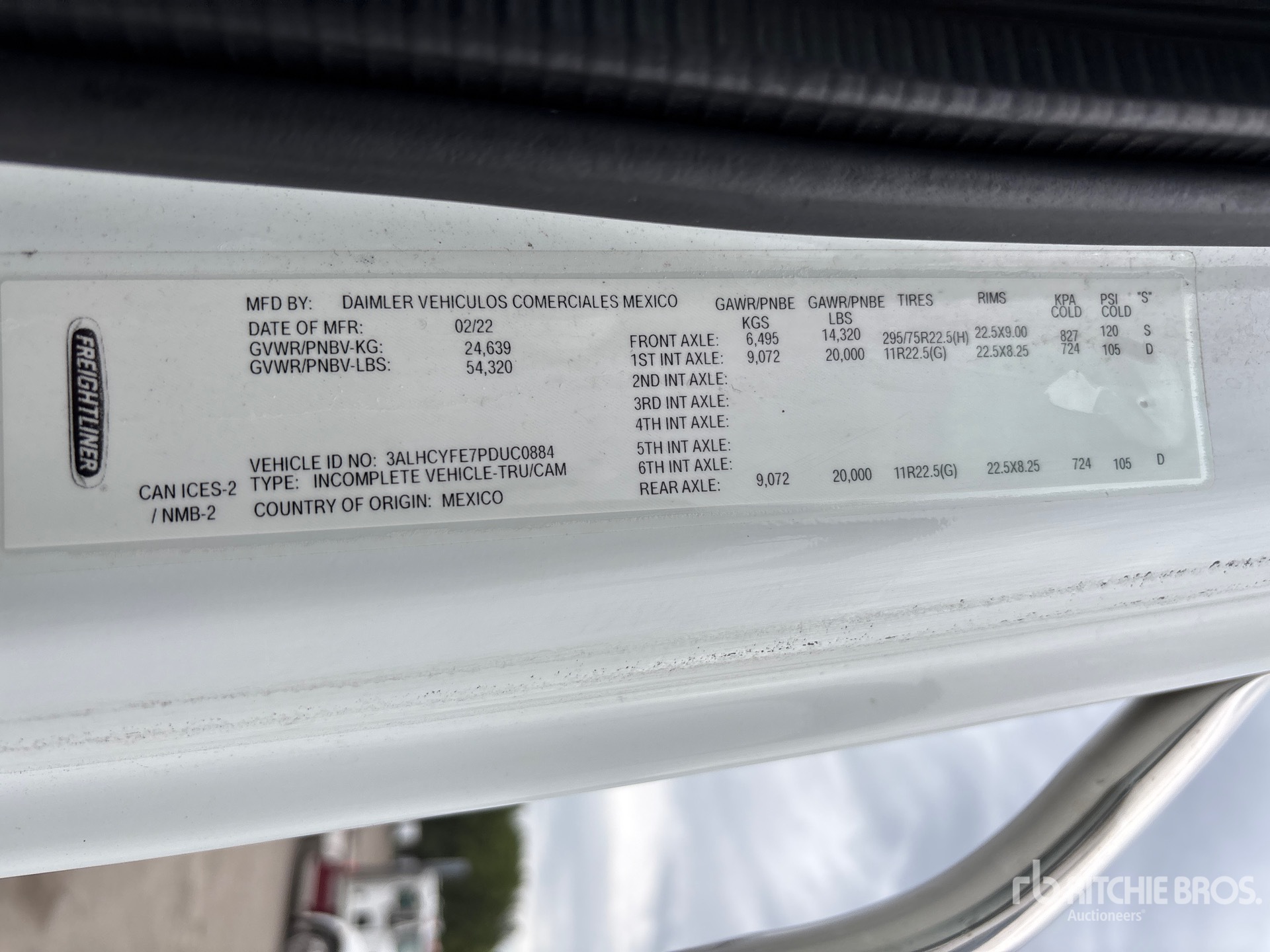 2023 Freightliner M2 106