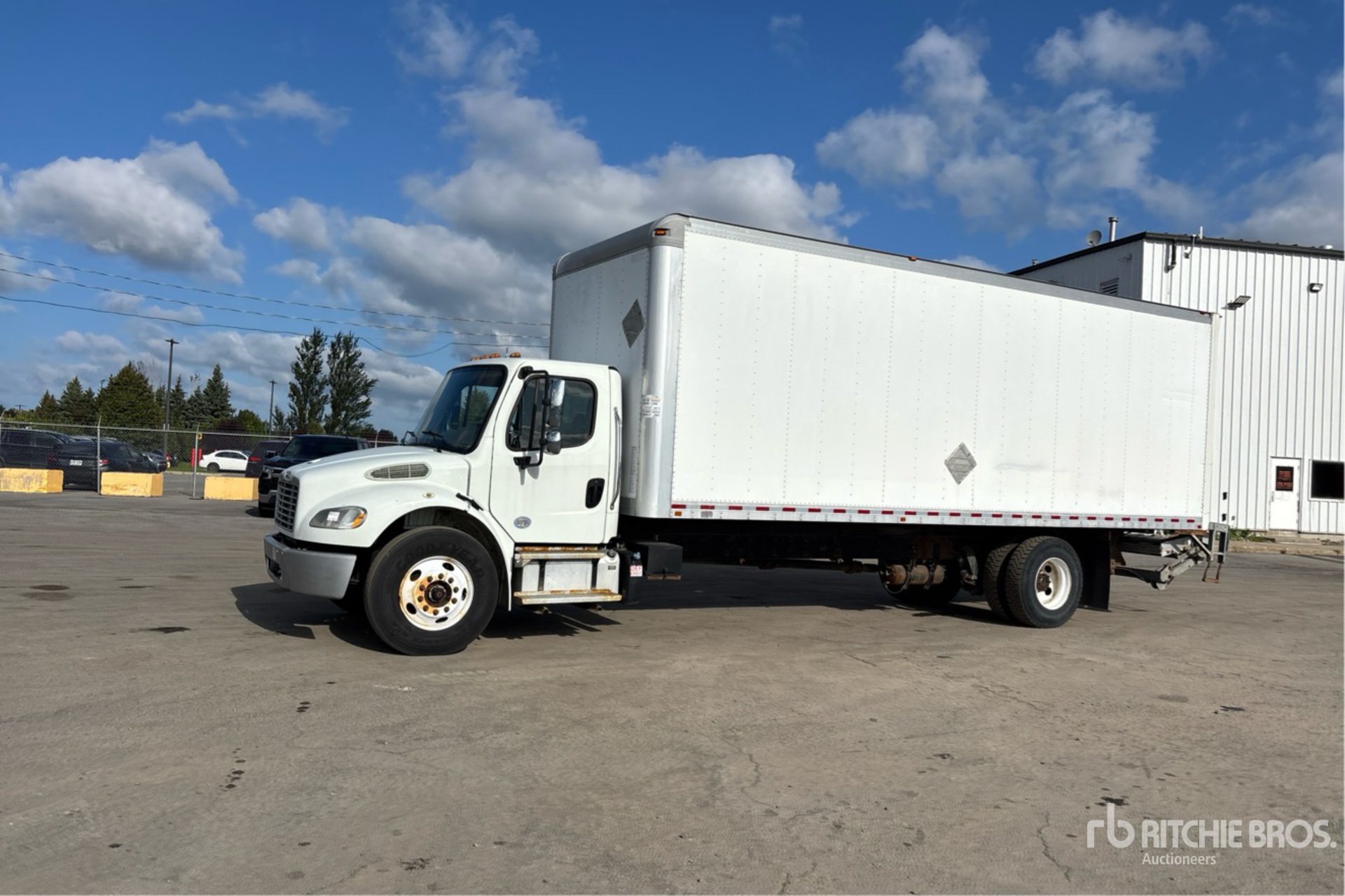 2019 Freightliner M2 106