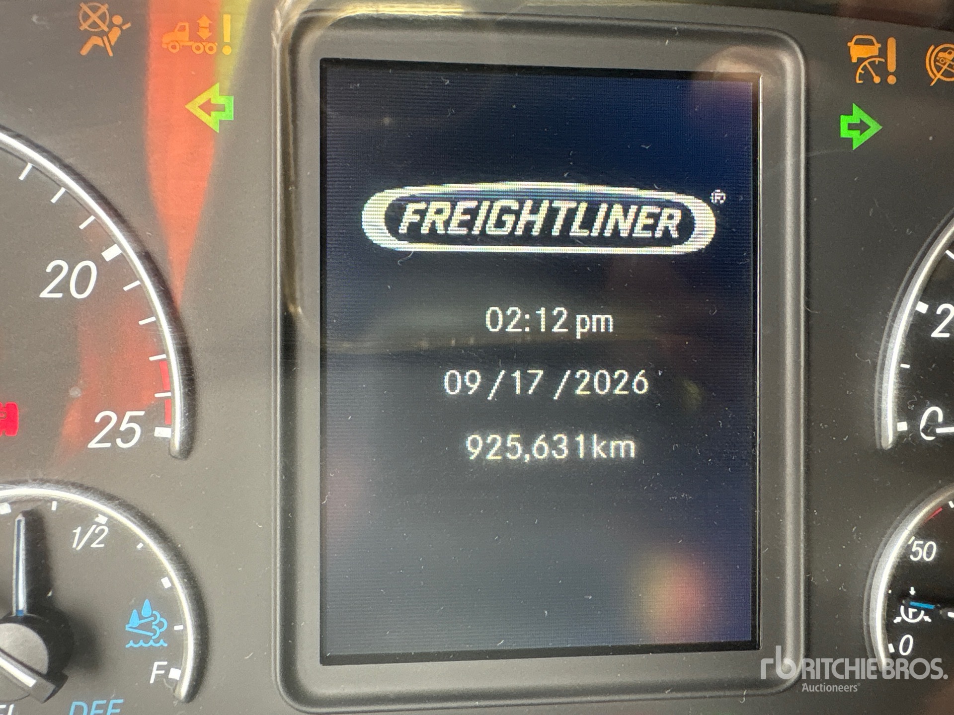 2020 Freightliner CASCADIA 126