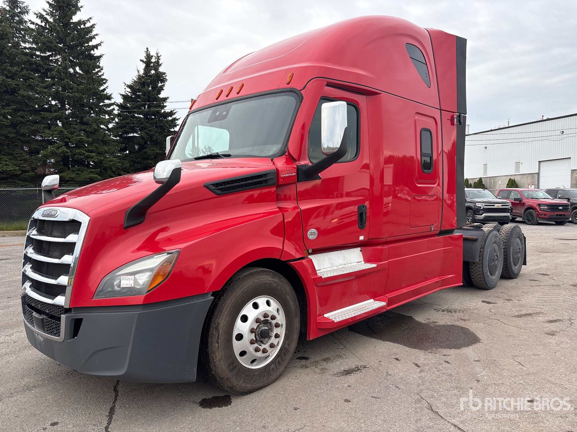 2020 Freightliner CASCADIA 126