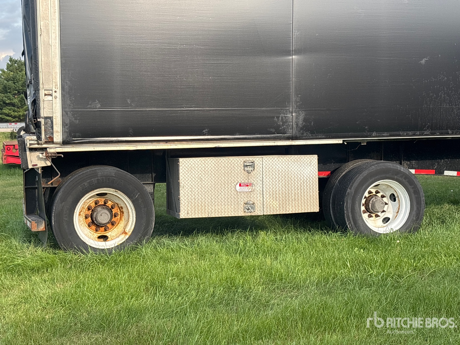 2016 Transcraft 48 ft T/A