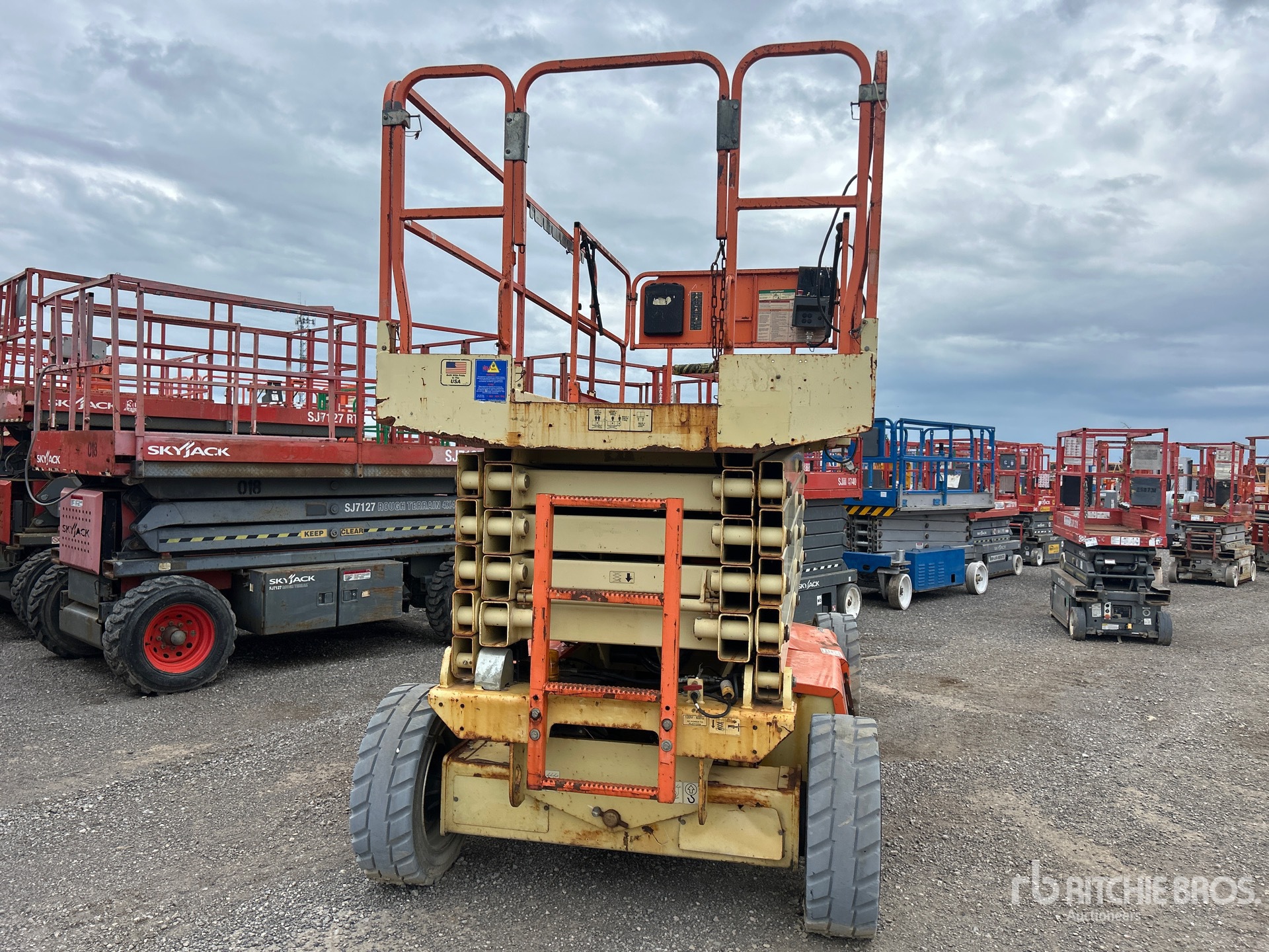 2015 JLG 4069LE