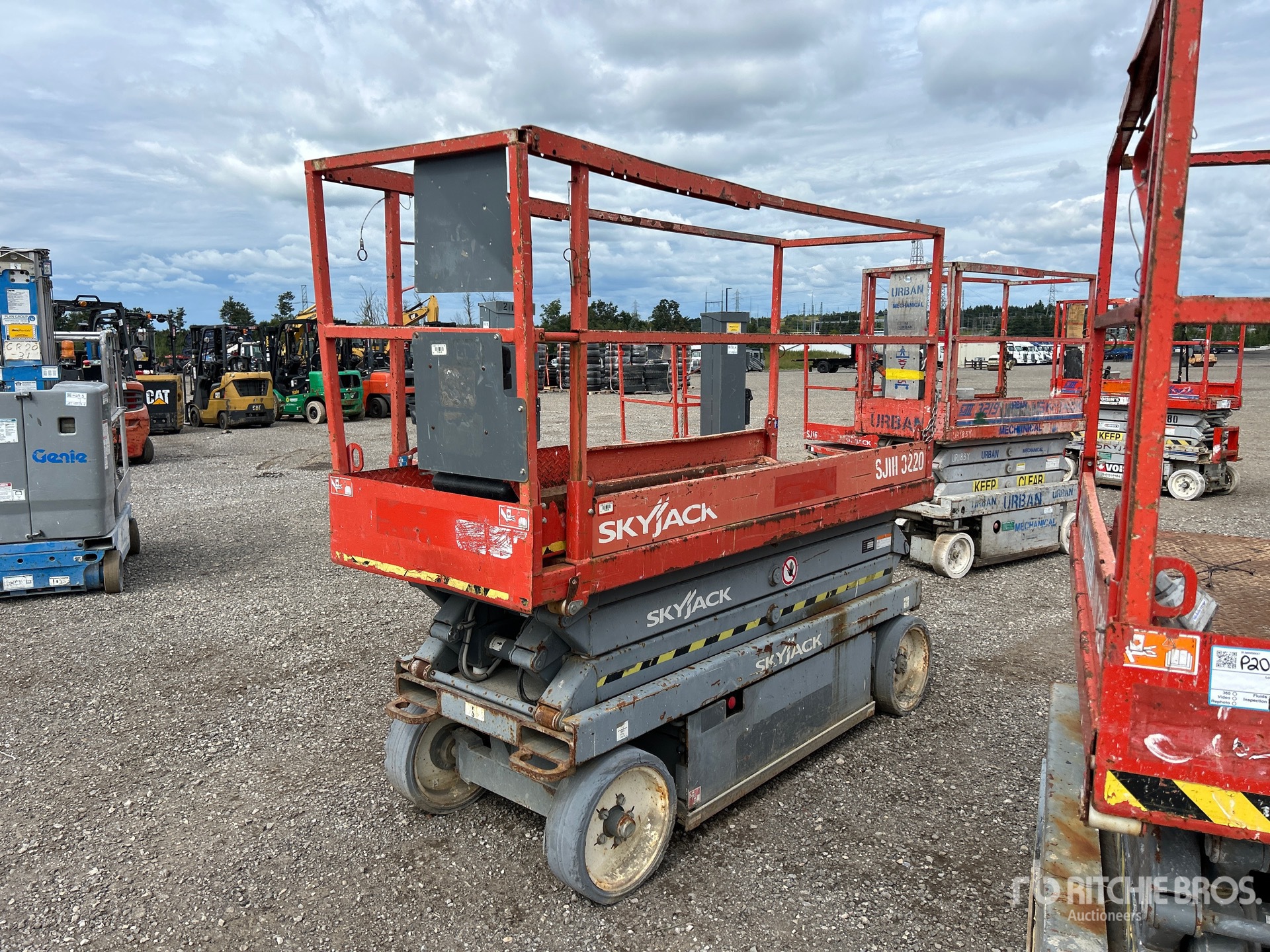 2014 Skyjack SJIII3220