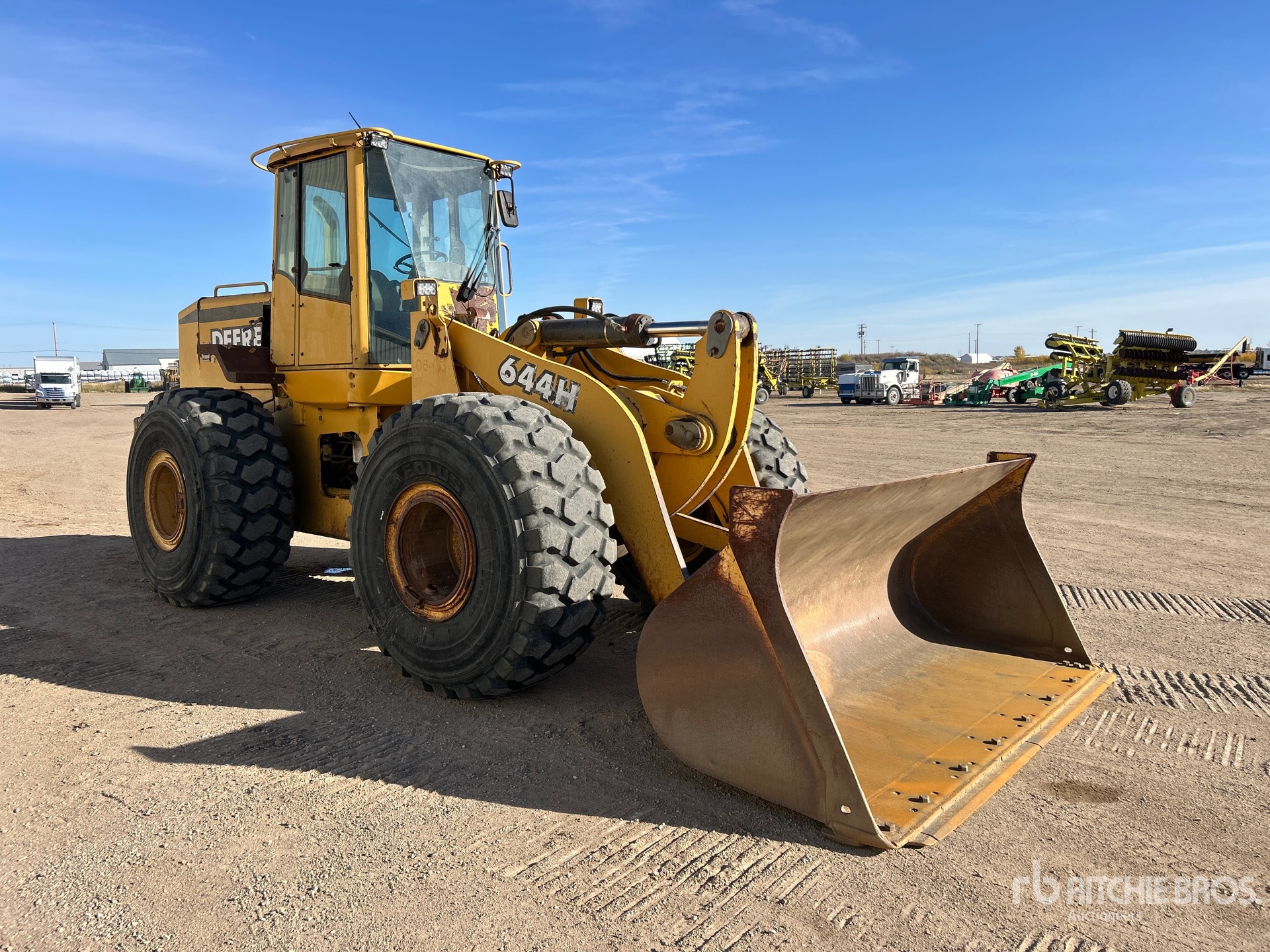 2001 John Deere 644H