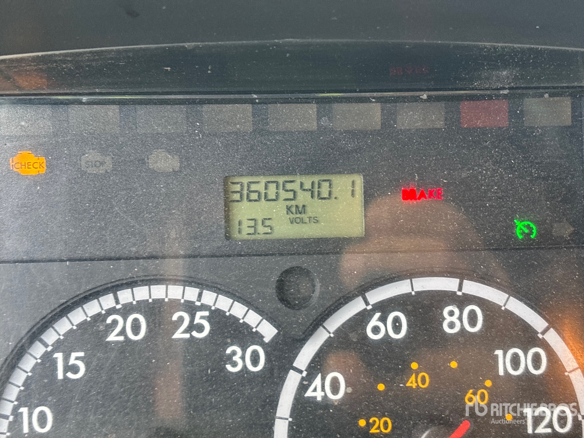 2013 Freightliner M2 106