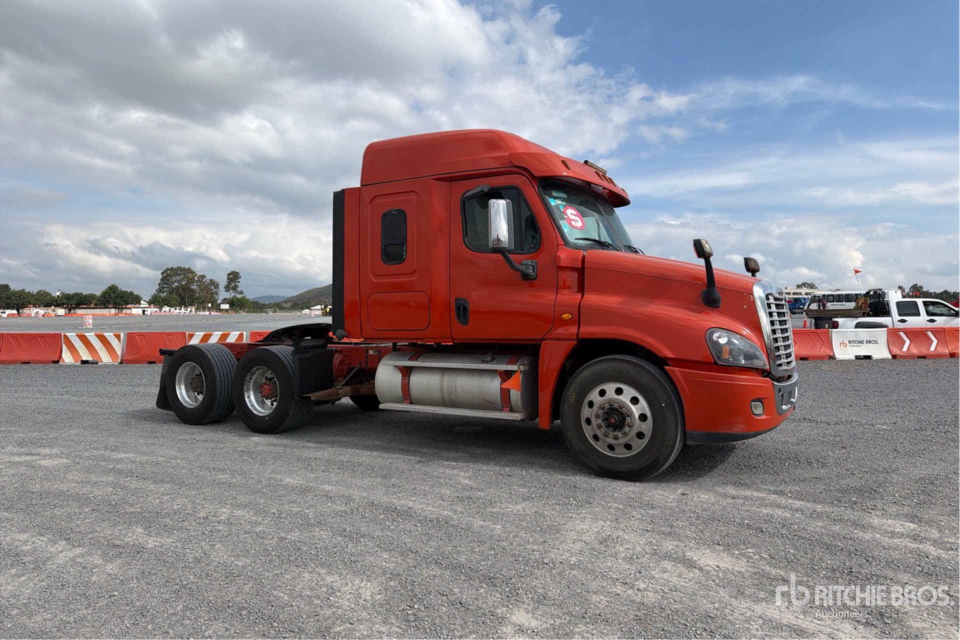 2017 Freightliner CASCADIA 125