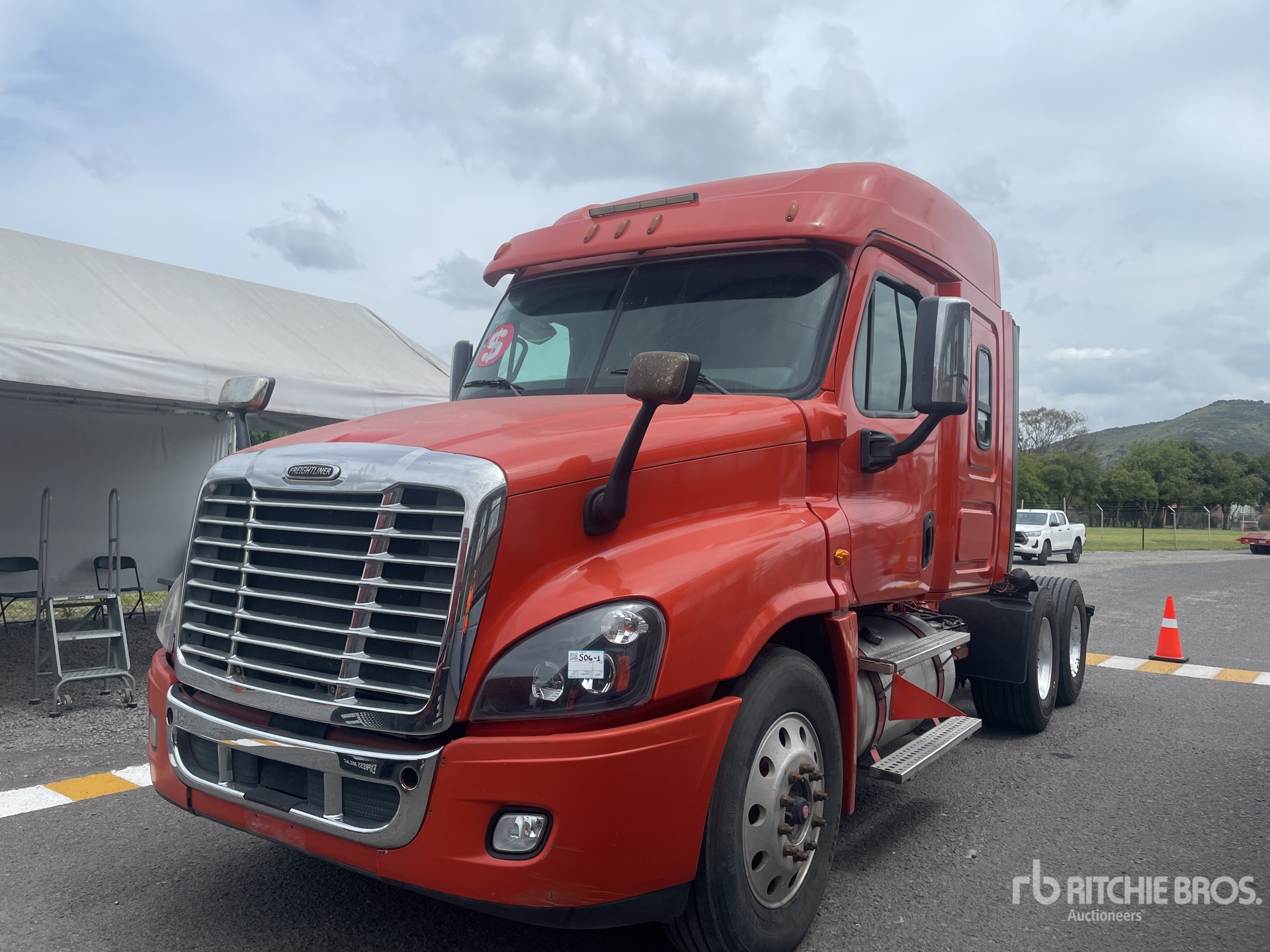 2017 Freightliner CASCADIA 125