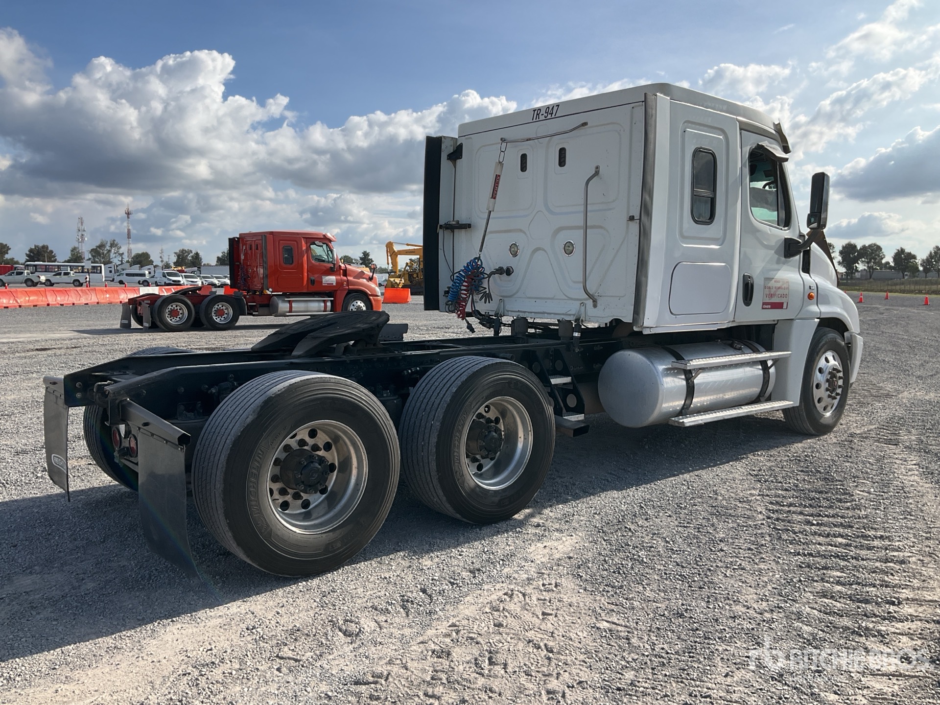 2017 Freightliner CASCADIA 125