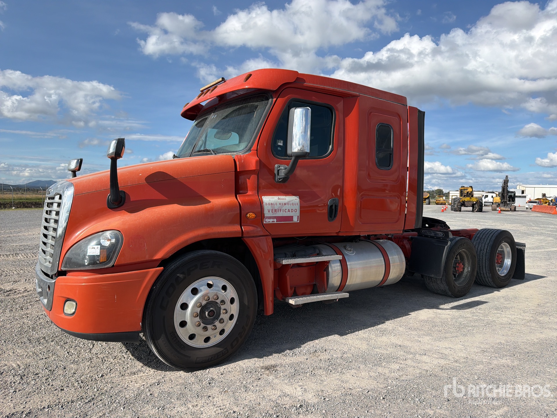 2018 Freightliner CASCADIA 125