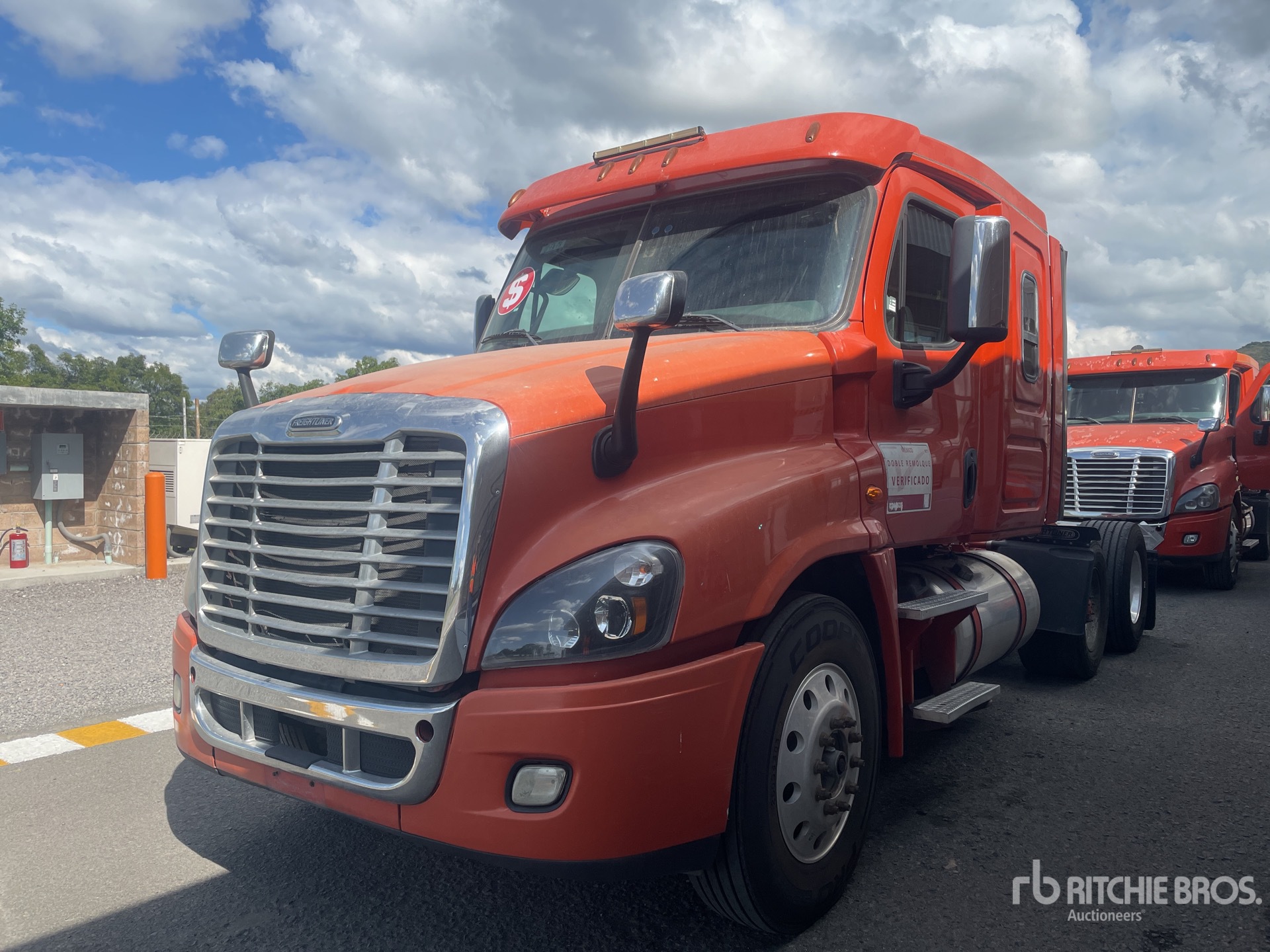 2018 Freightliner CASCADIA 125