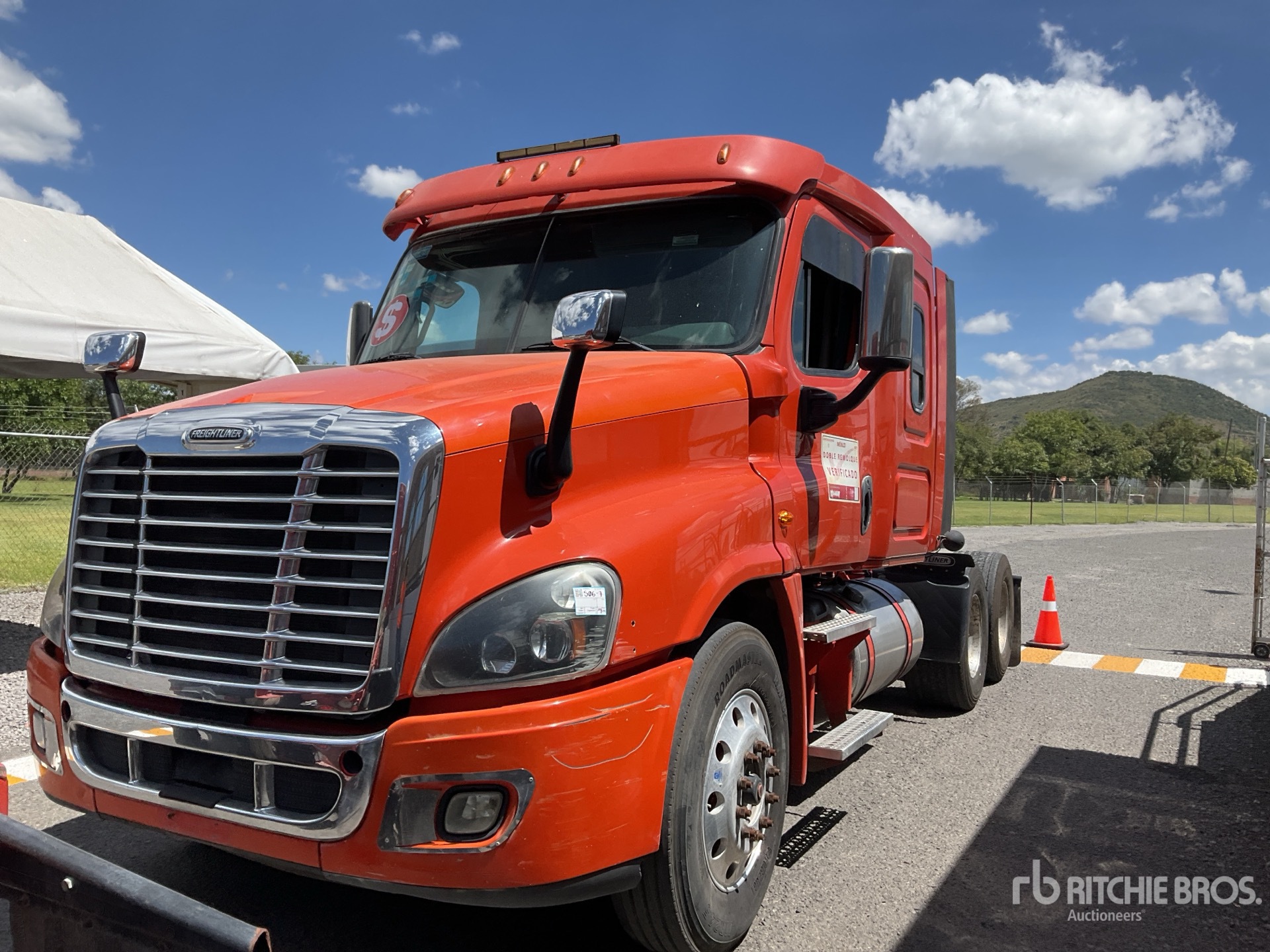 2018 Freightliner CASCADIA 125