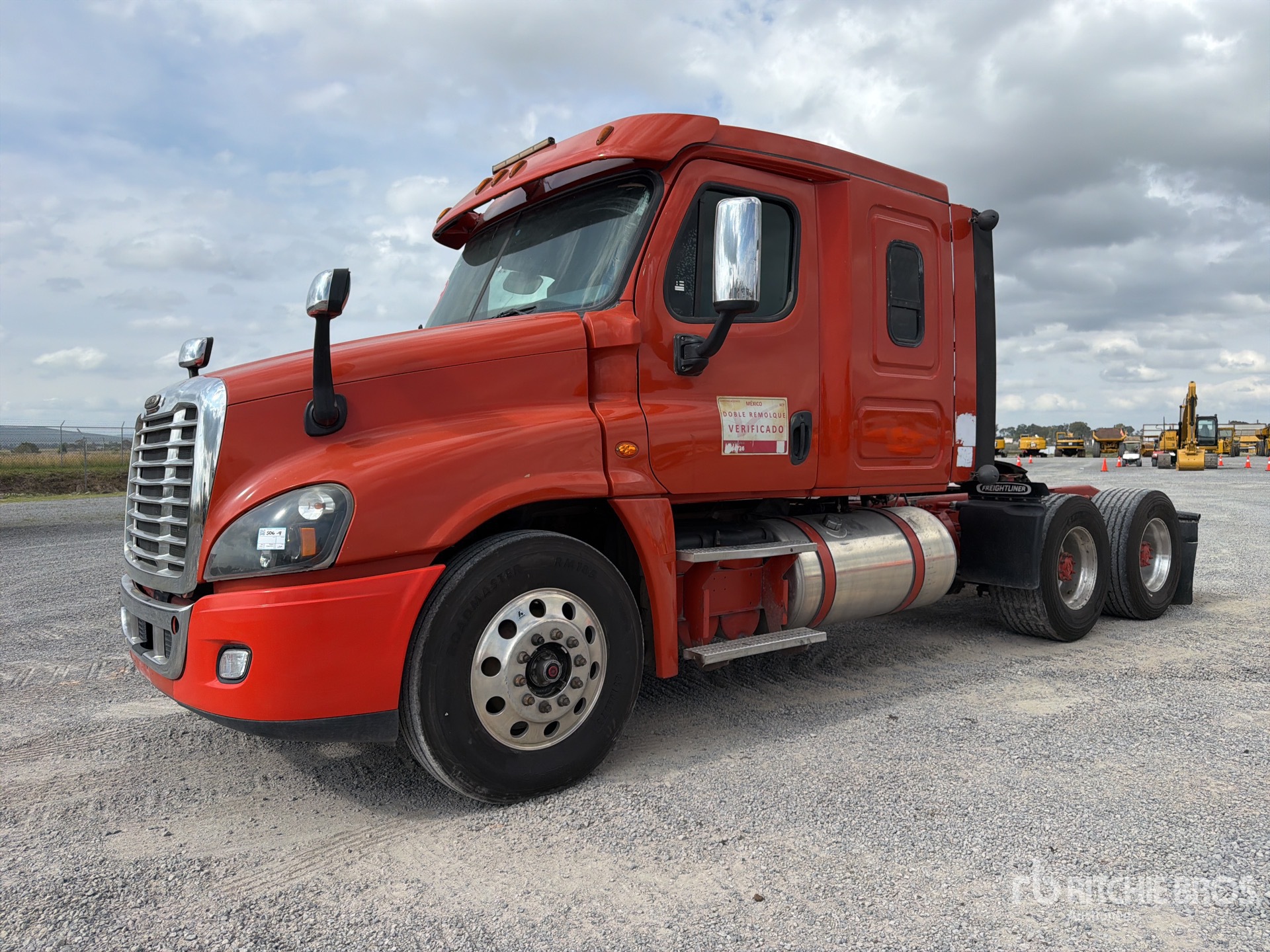 2018 Freightliner CASCADIA 125