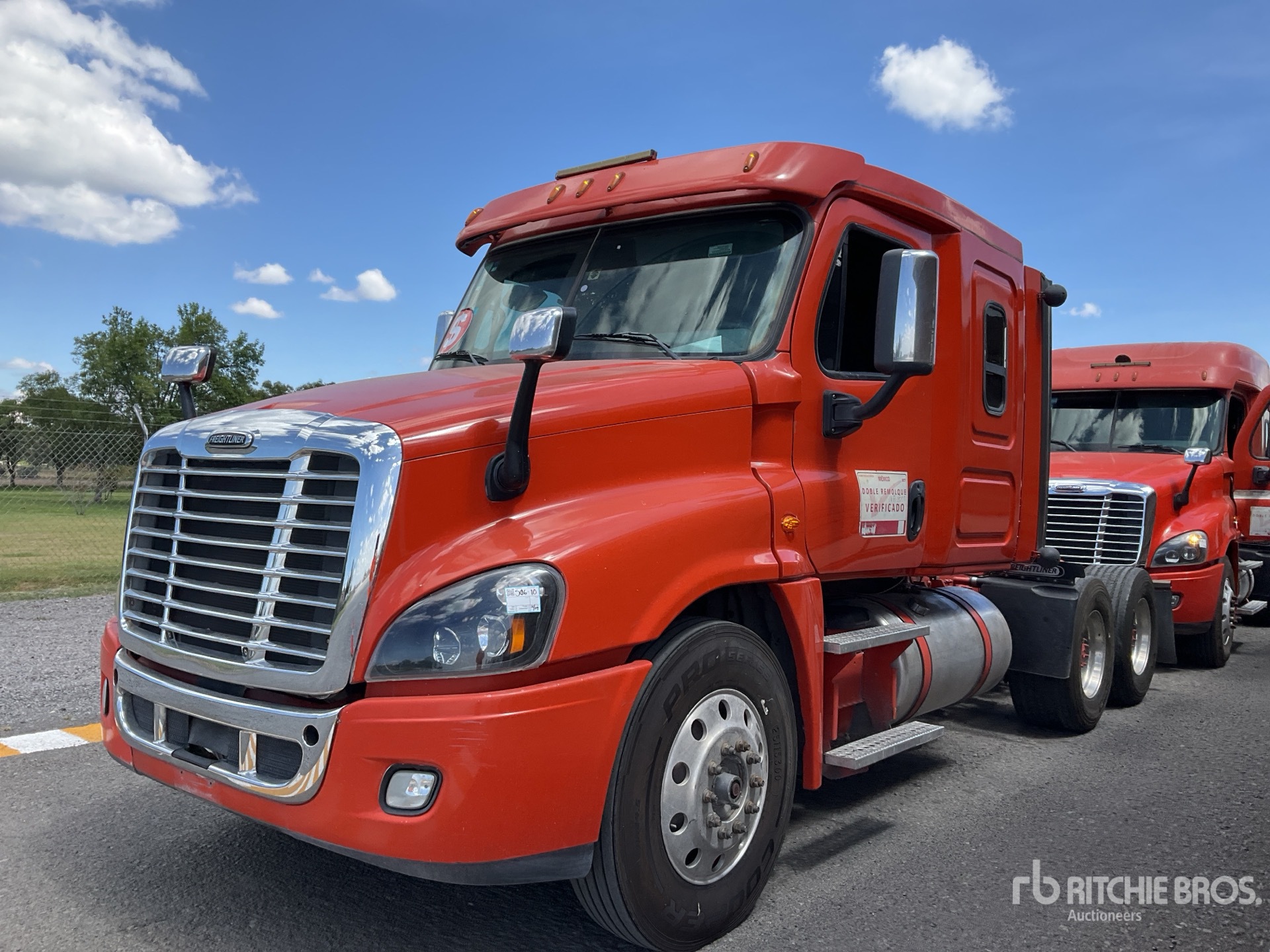 2018 Freightliner CASCADIA 125