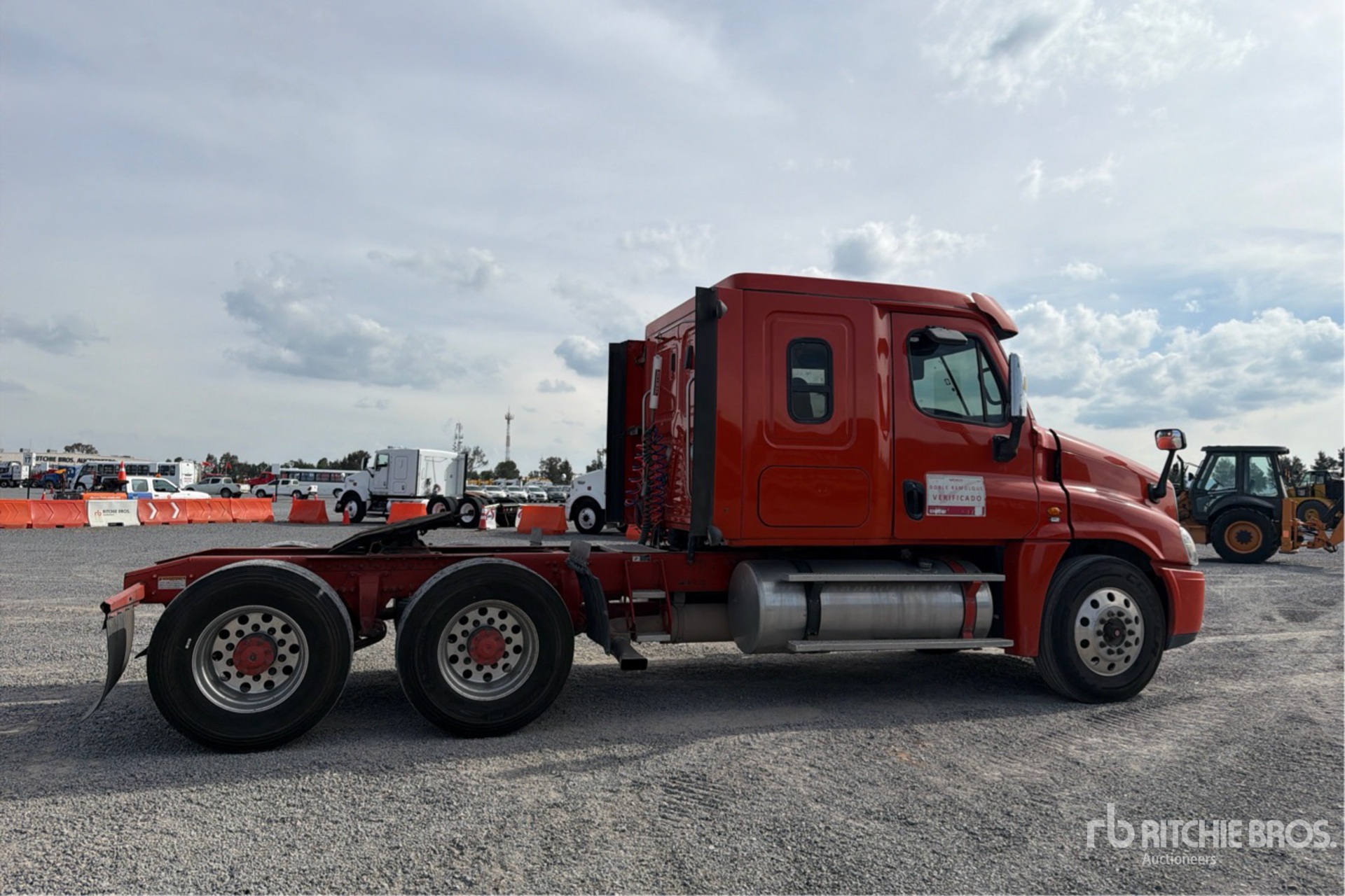 2018 Freightliner CASCADIA 125