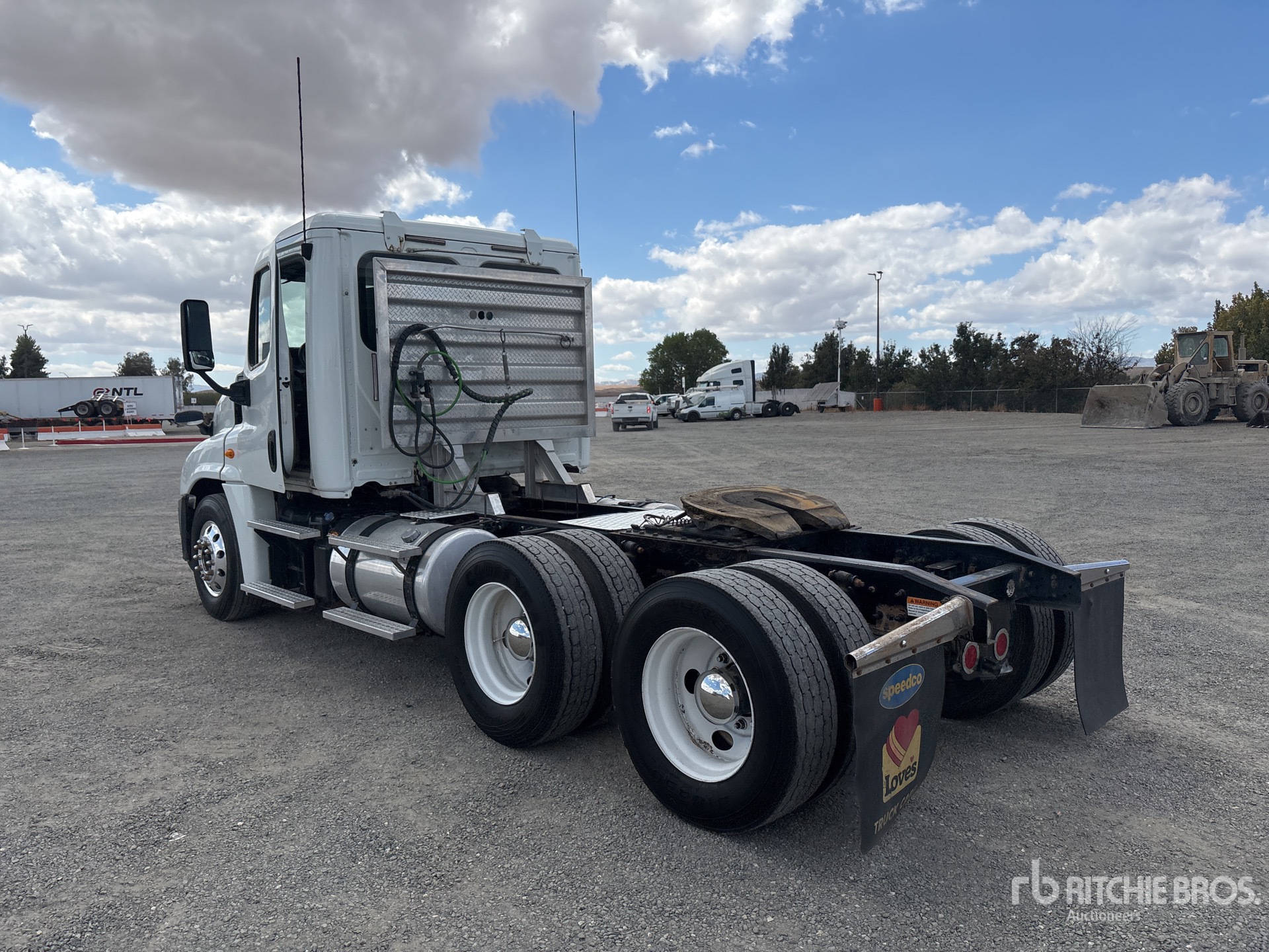 2014 Freightliner CASCADIA 125