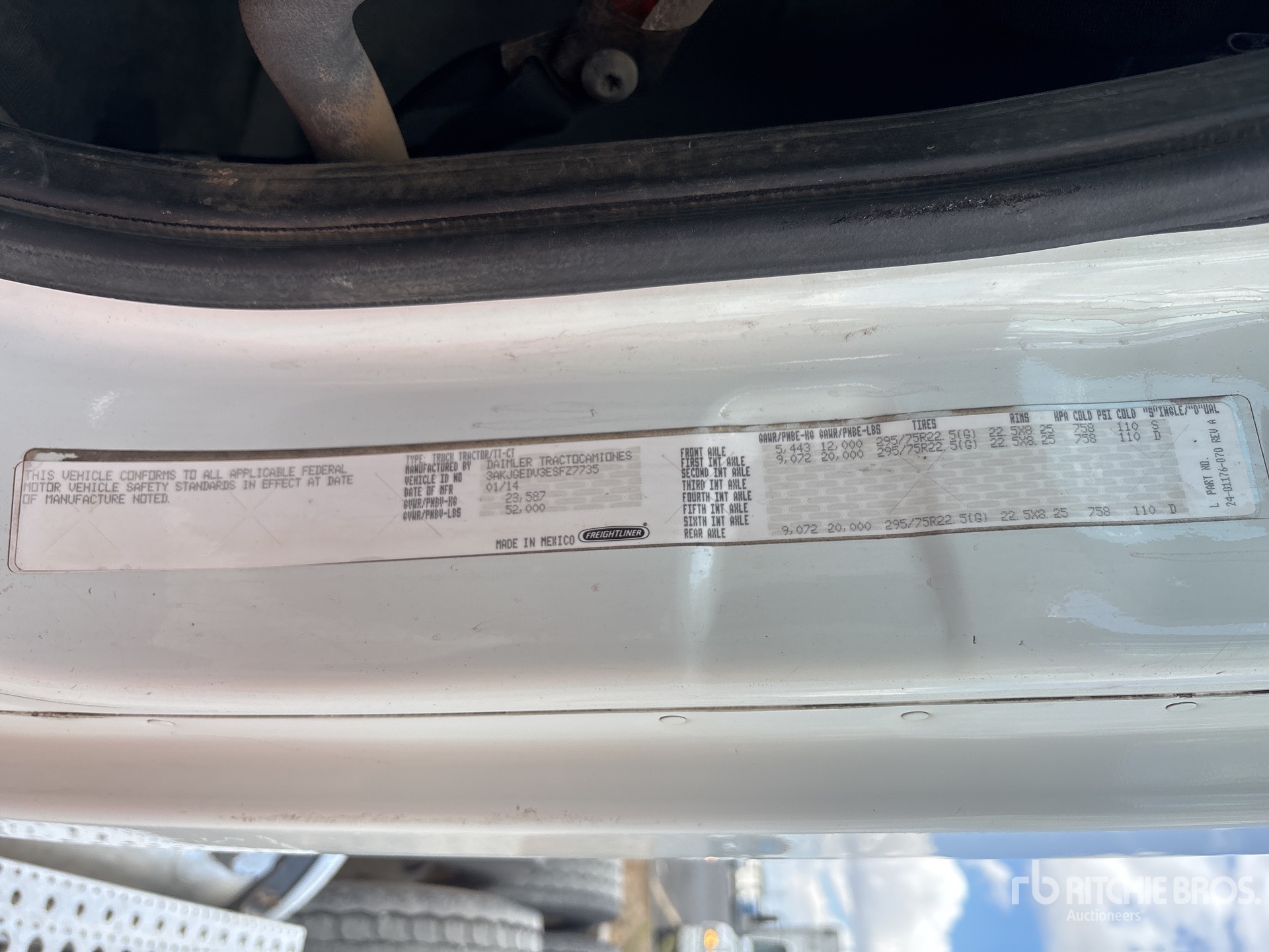 2014 Freightliner CASCADIA 125
