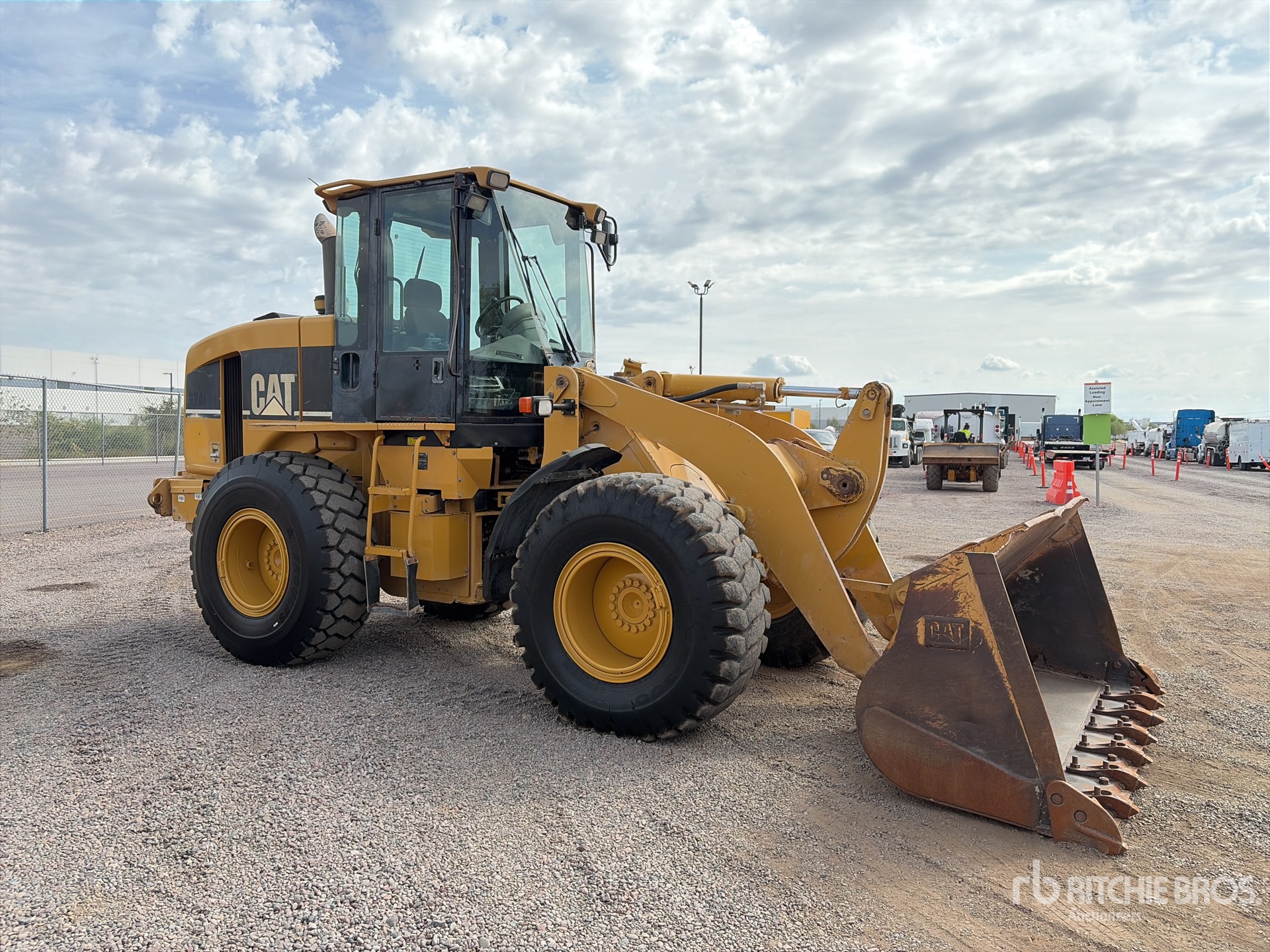 2003 Caterpillar 924GZ