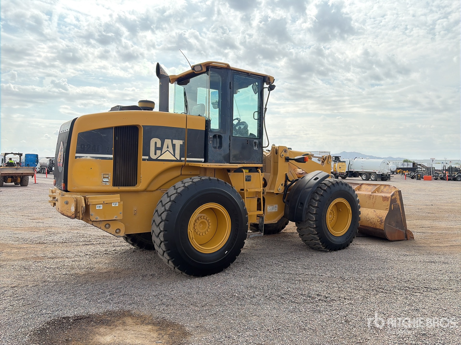 2003 Caterpillar 924GZ