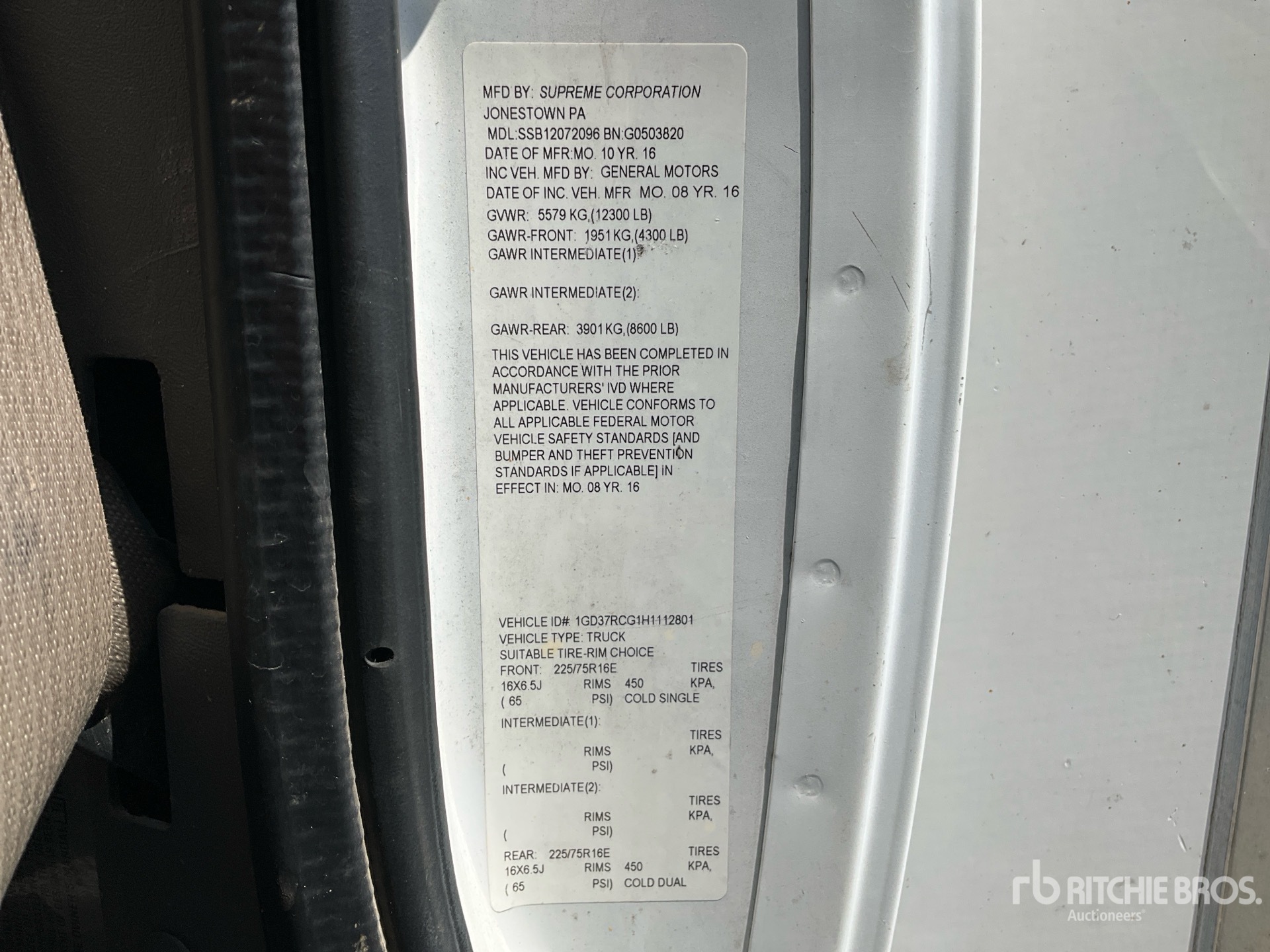 2017 GMC SAVANA 3500