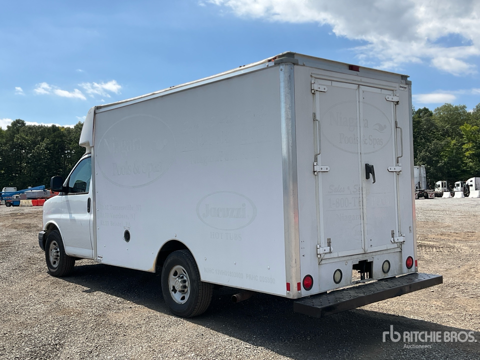 2015 Chevrolet EXPRESS 3500