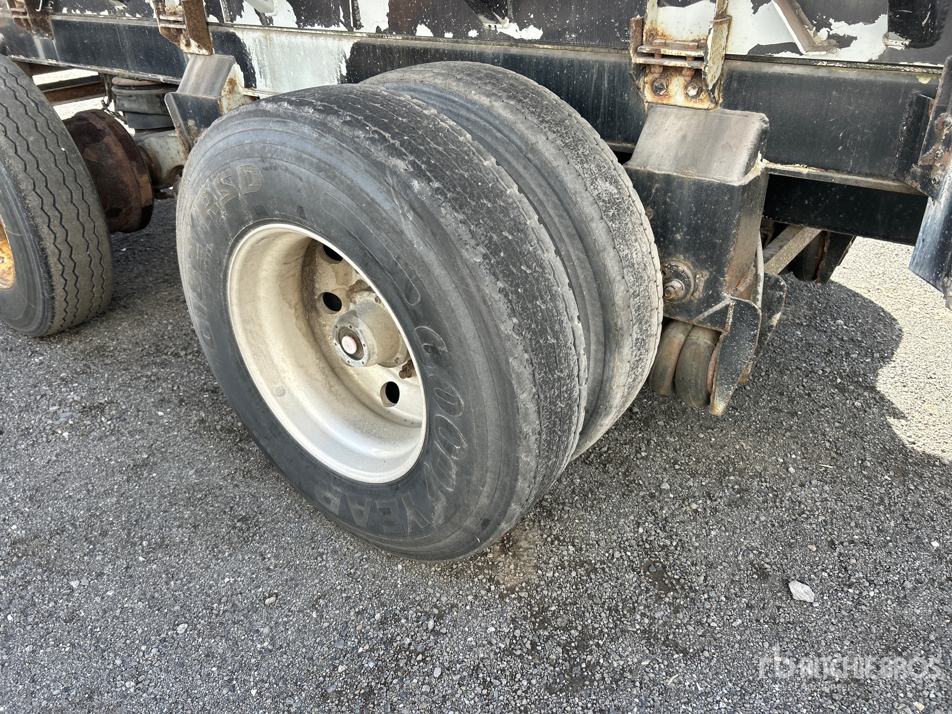 2001 Almac 18000 L TRI/A