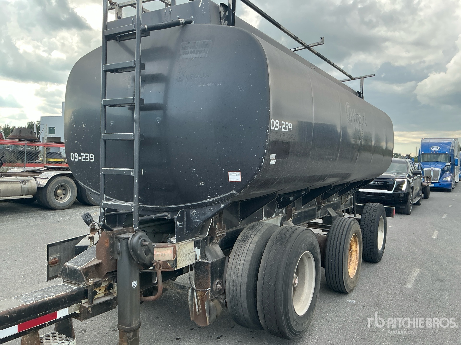 2001 Almac 18000 L TRI/A
